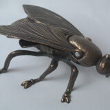 Vintage bee ashtray