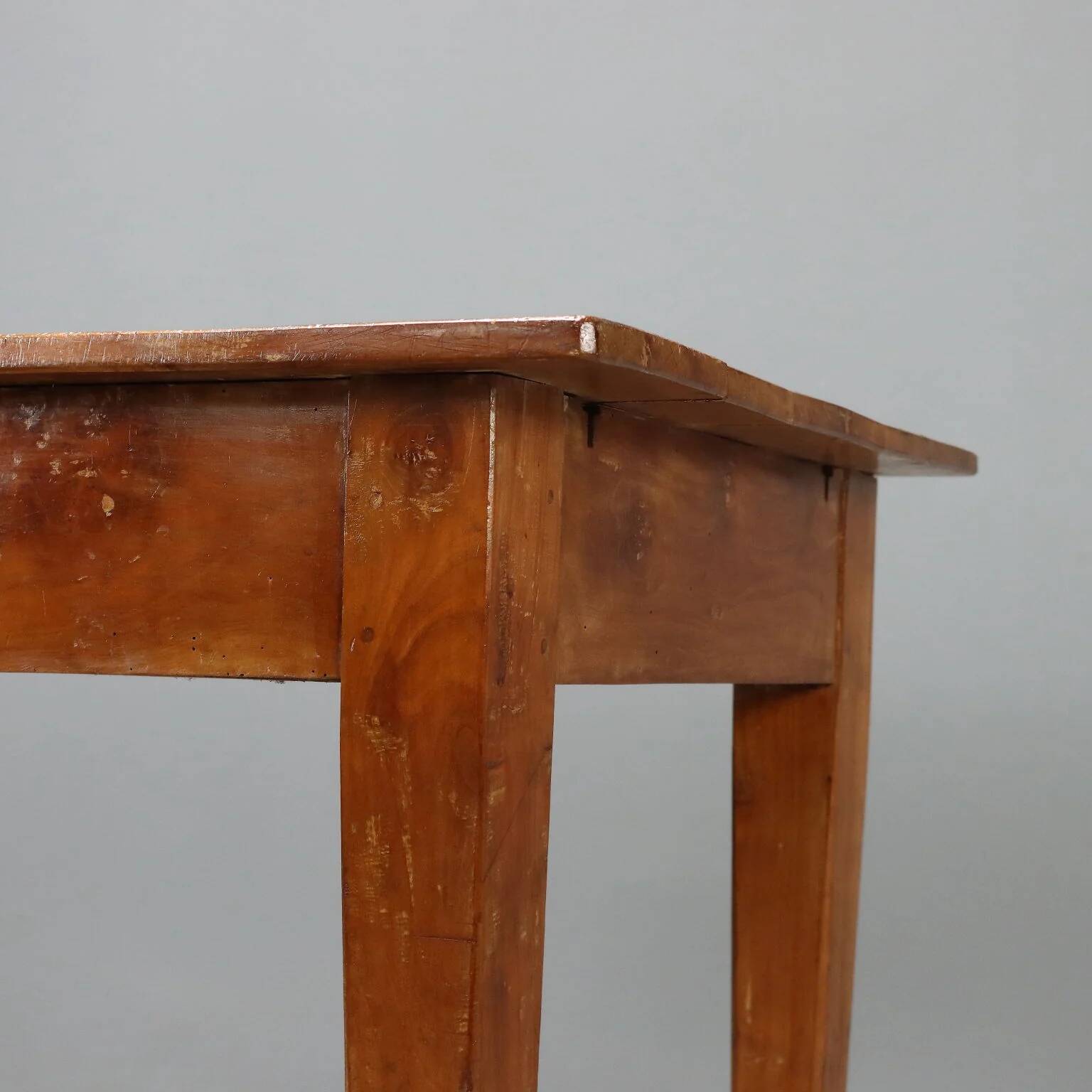 Bureau Directoire ancien en bois de cerisier, Italie, XIXe siècle