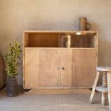 Low glass display cabinet