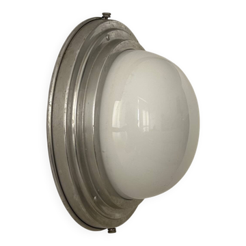 Vintage Art Deco wall lamp, chrome and opaline, France 1930