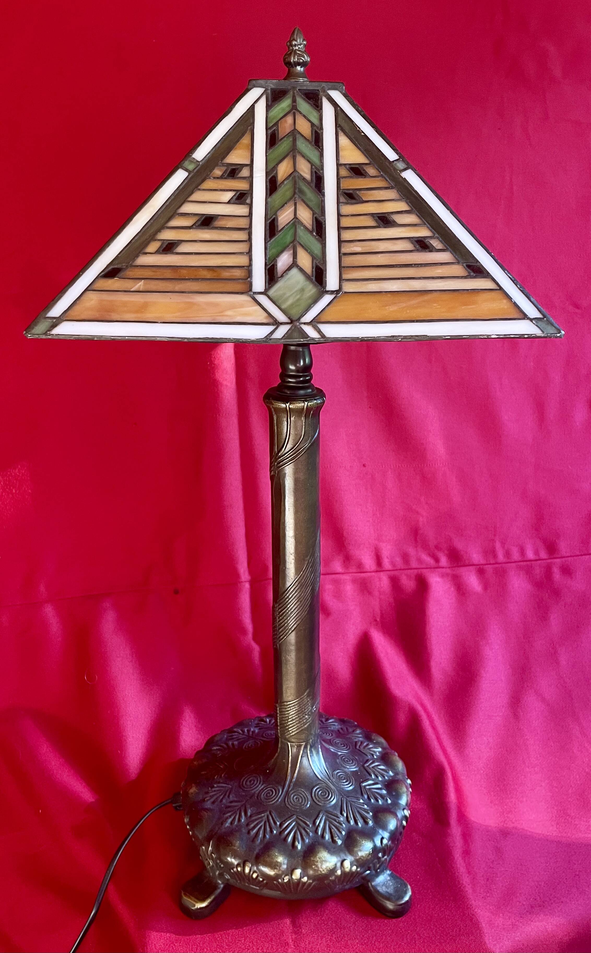 Art Deco lamp, "Tiffany" inspiration, glass and brass