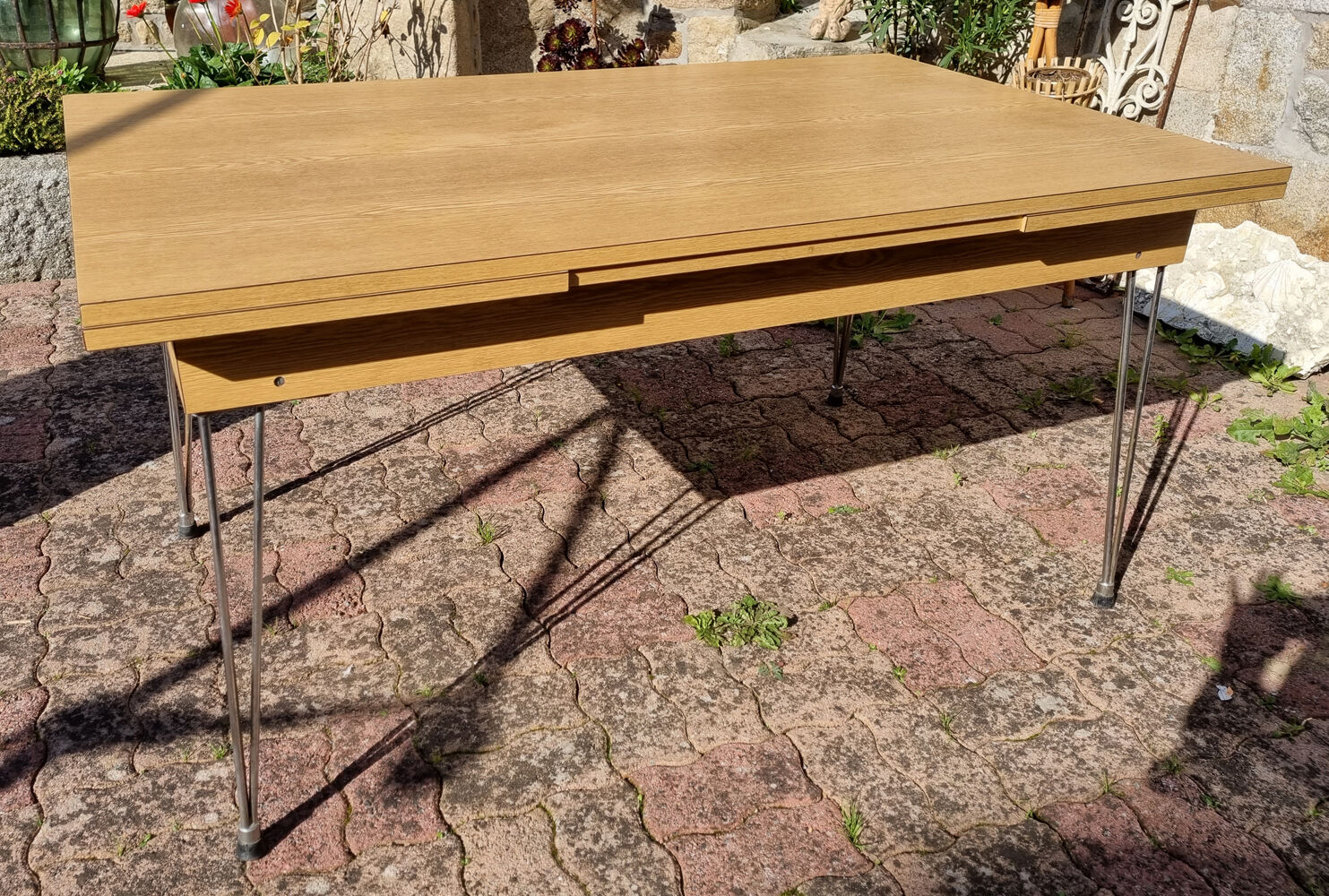 Table Formica eiffel legs, imitation wood, vintage, 70s
