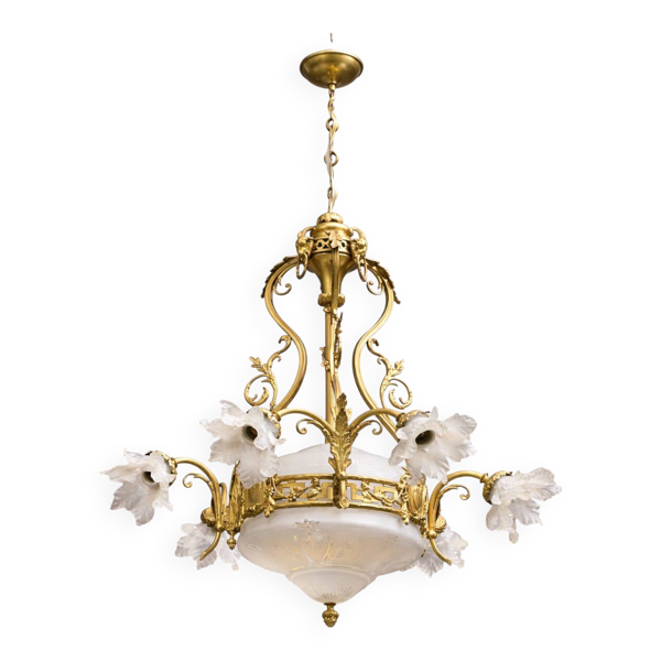 Lustre avec têtes de bélier. Louis XVI. Bronze doré. Cristal. — Beyit
