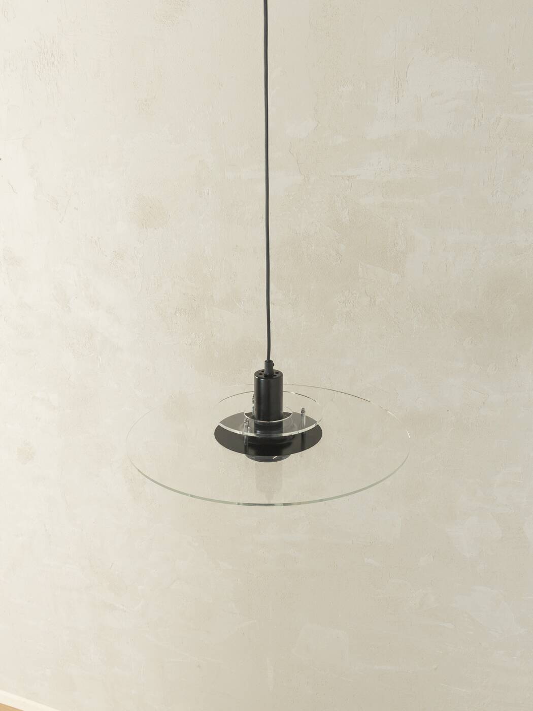 Space Age ceiling lamp by Ikea from the 1980s with two plexiglass plates and canopy made of black injection-moulded plastic.