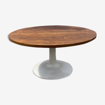 Table ronde pied tulipe