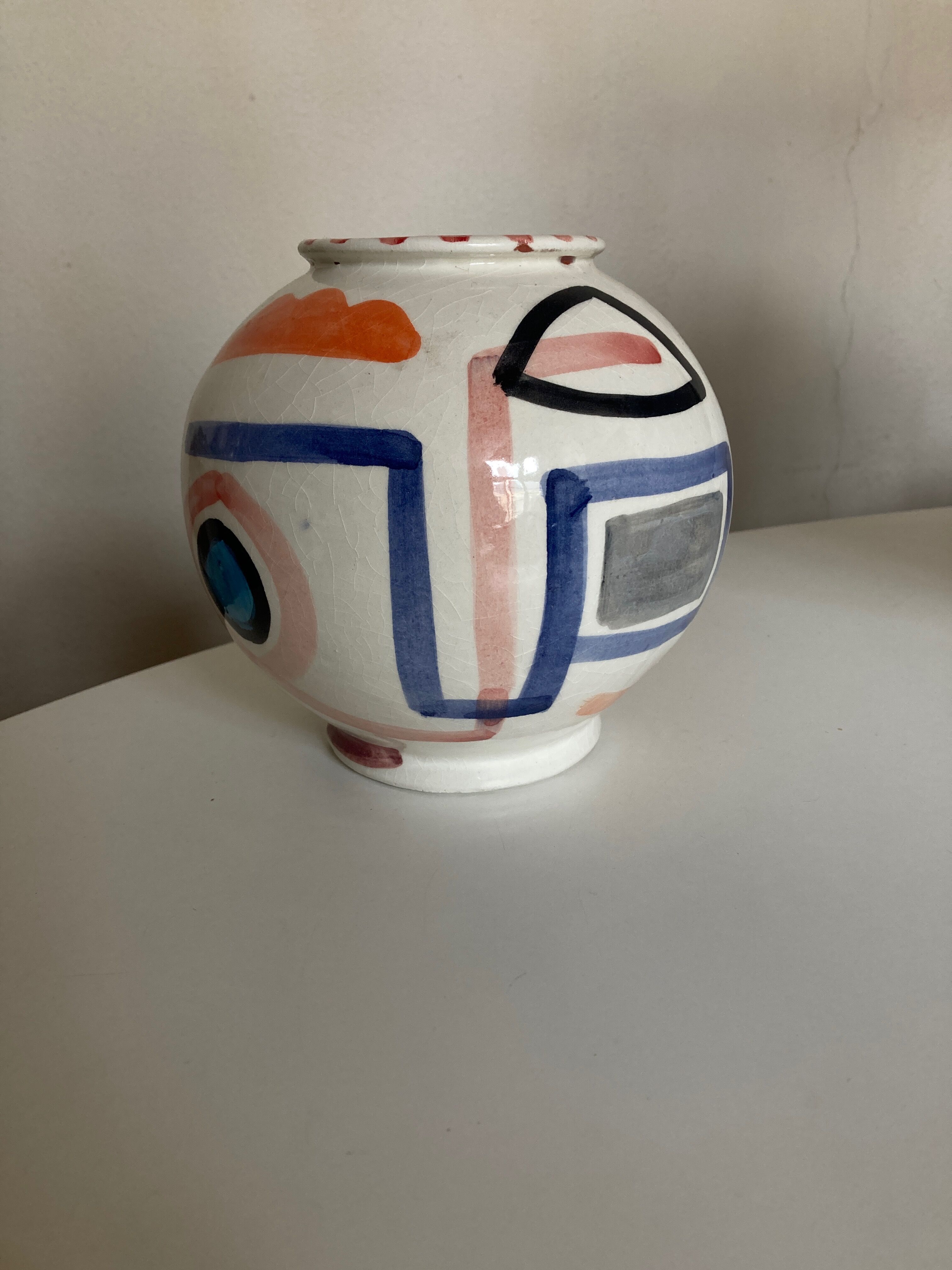 Lrence ceramic face vase in Marrakech