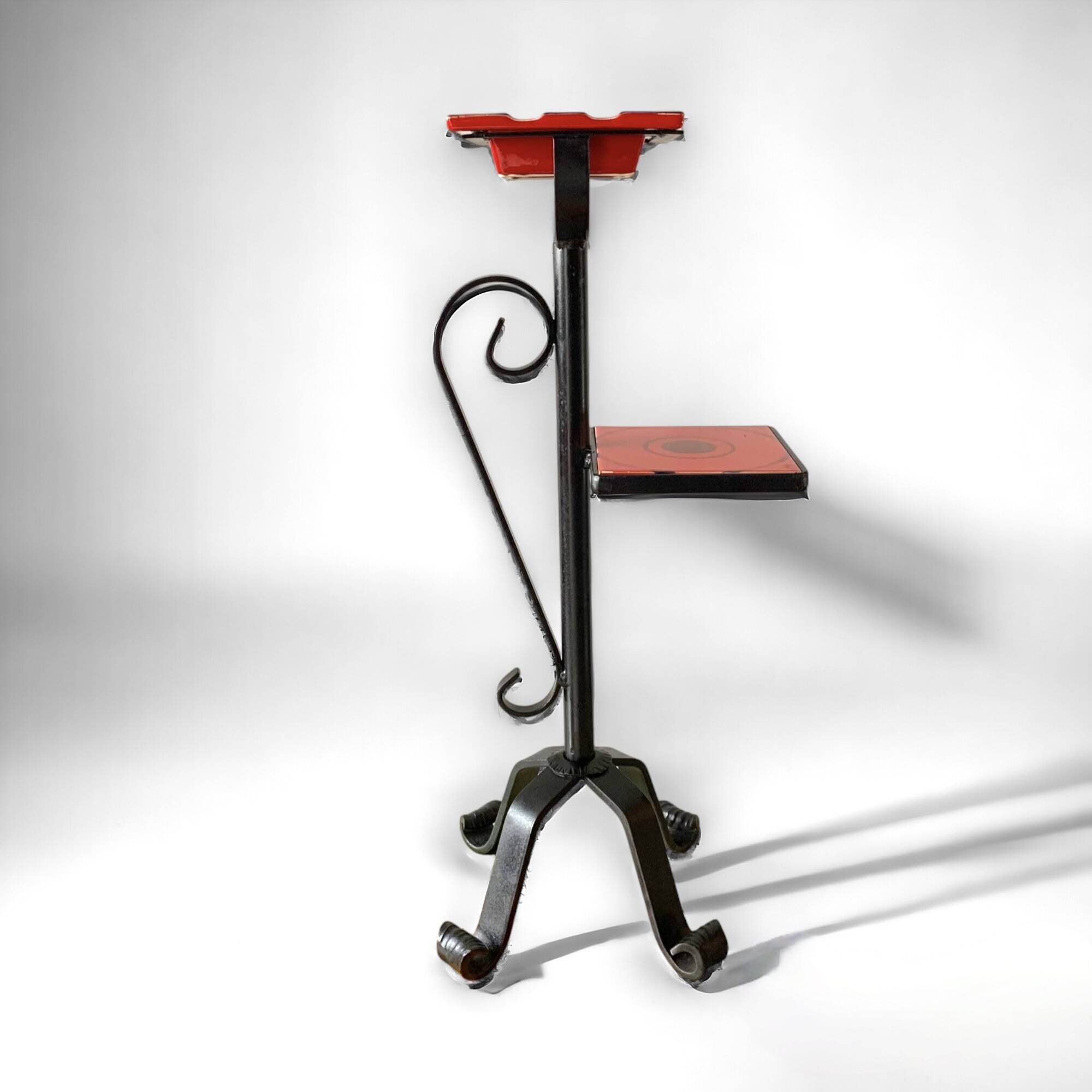 Vintage ashtray on foot in ceramic and wrought iron