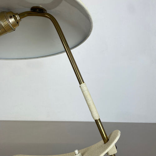 Lampe moderniste kalmar sytle Bauhaus beige metal et laiton, Autriche, années 1950