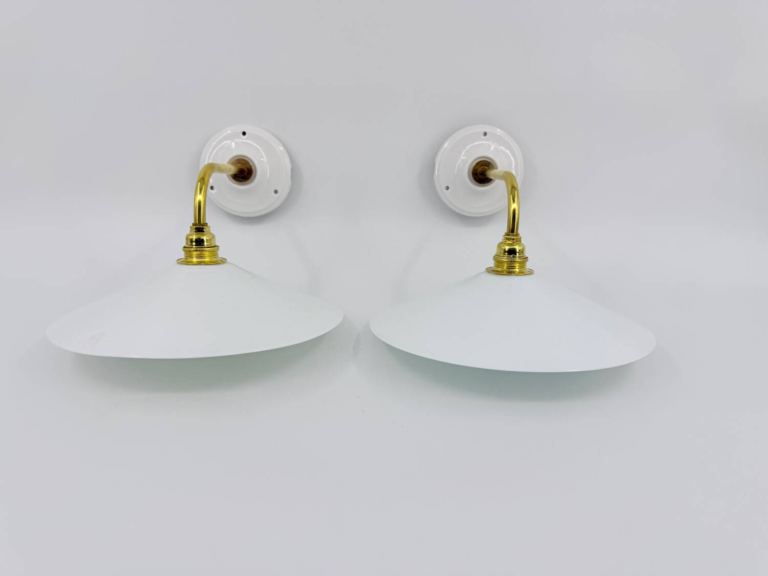 Opaline wall lights