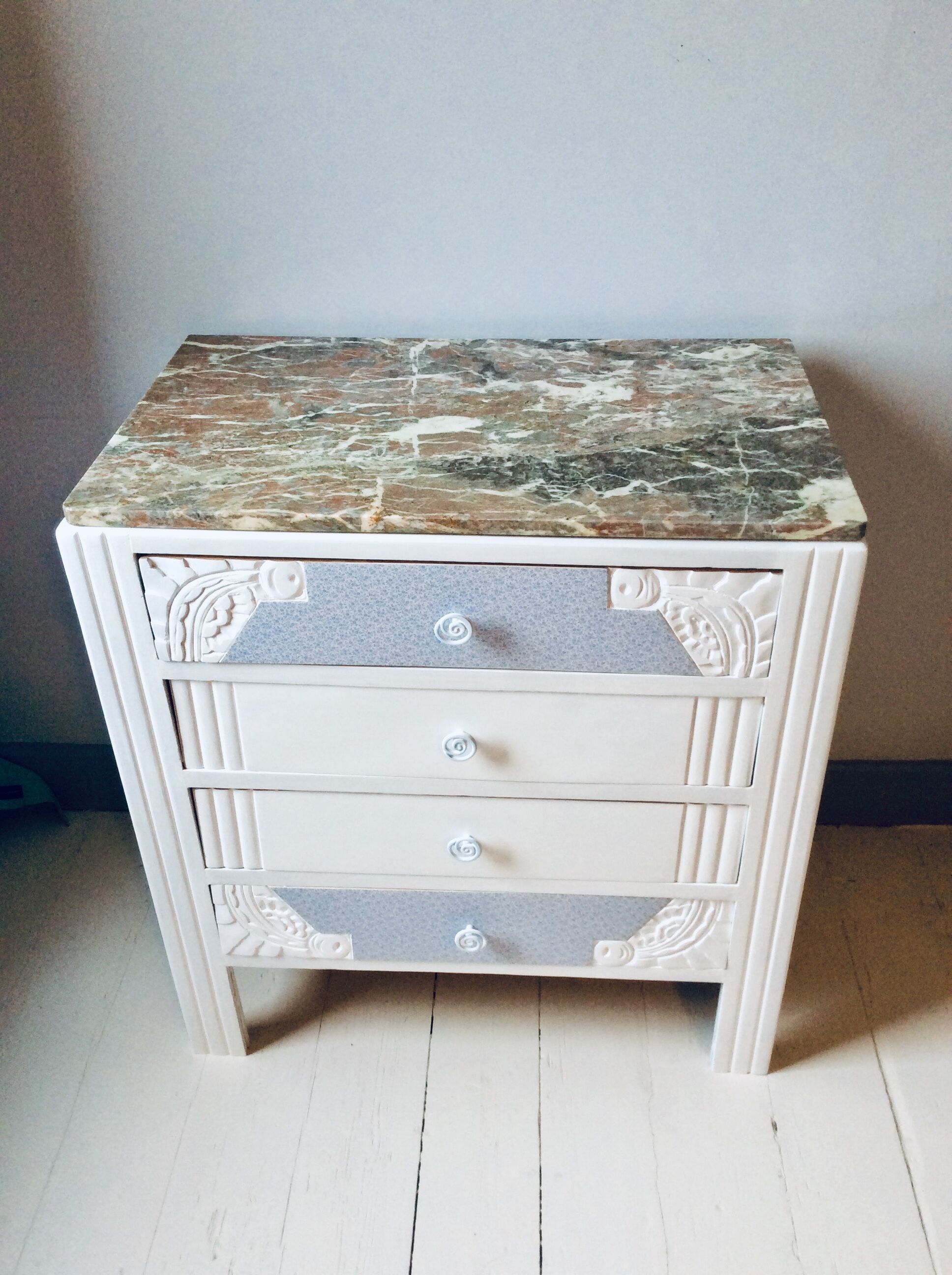 Art Deco chest of drawers