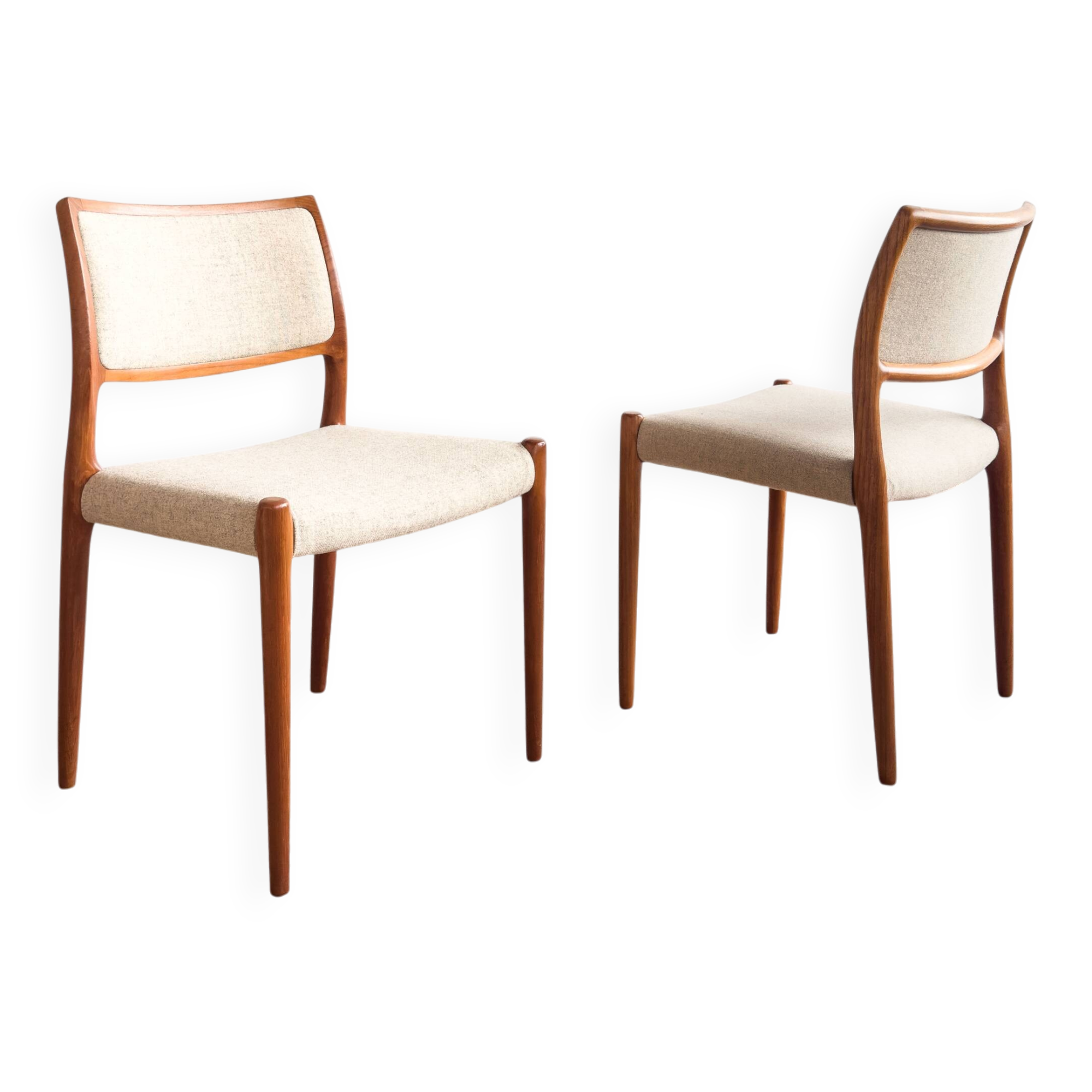 Paire de chaises modèle 80 de Niels O. Møller, Denmark
