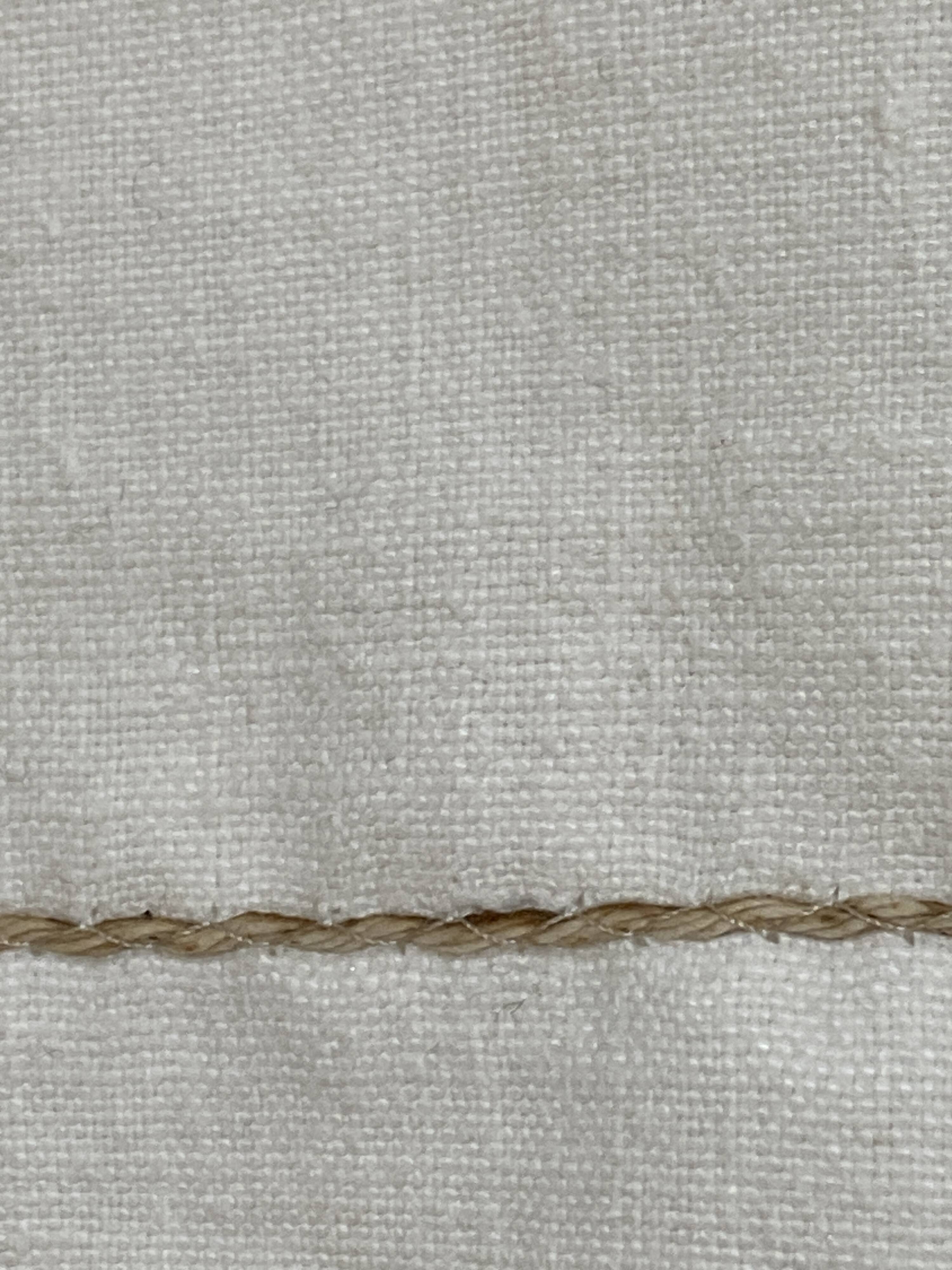 Old linen curtain suspension