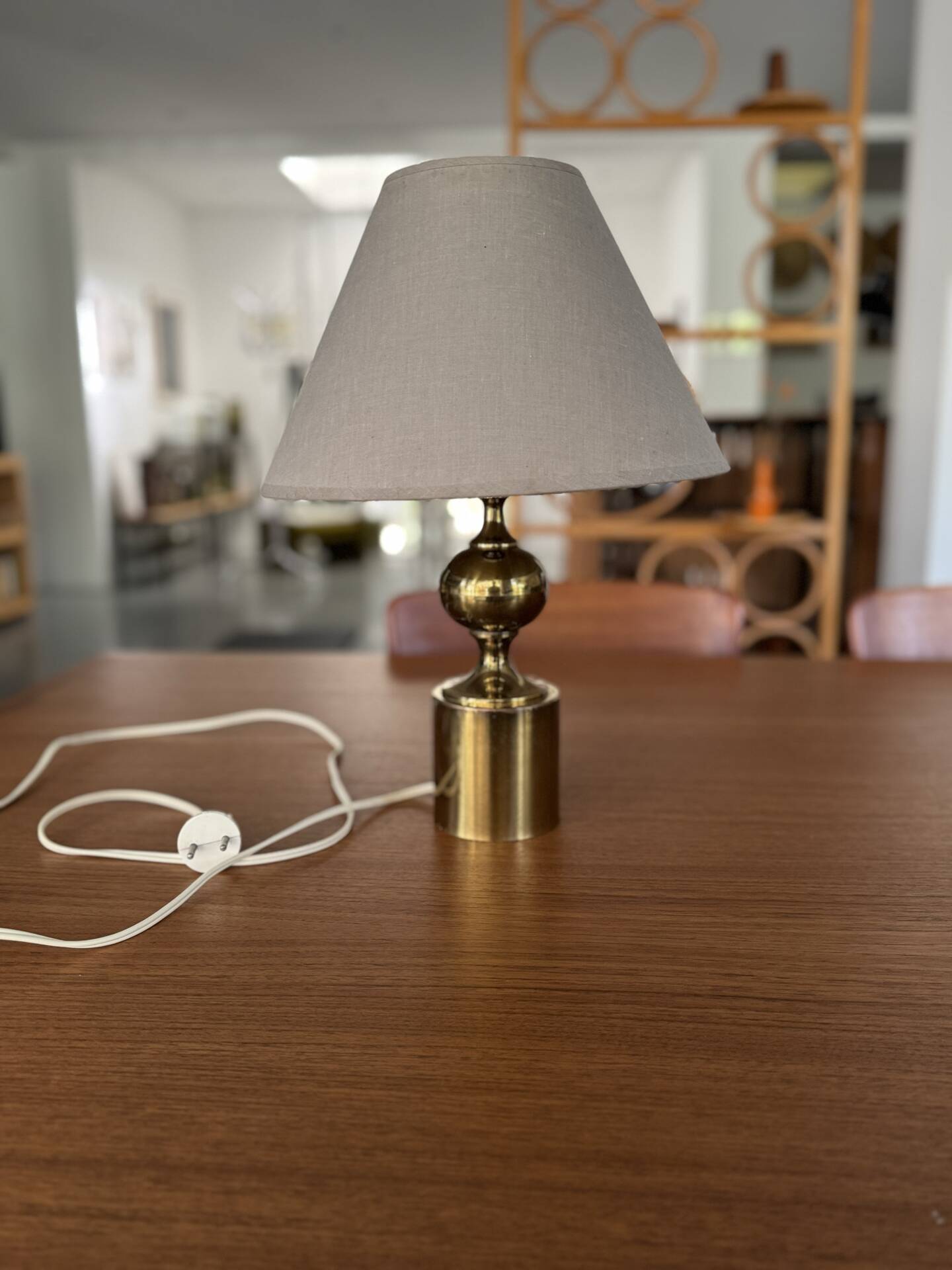 Lampe à poser en laiton