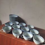 11 cups and saucers in vintage Chinese porcelain