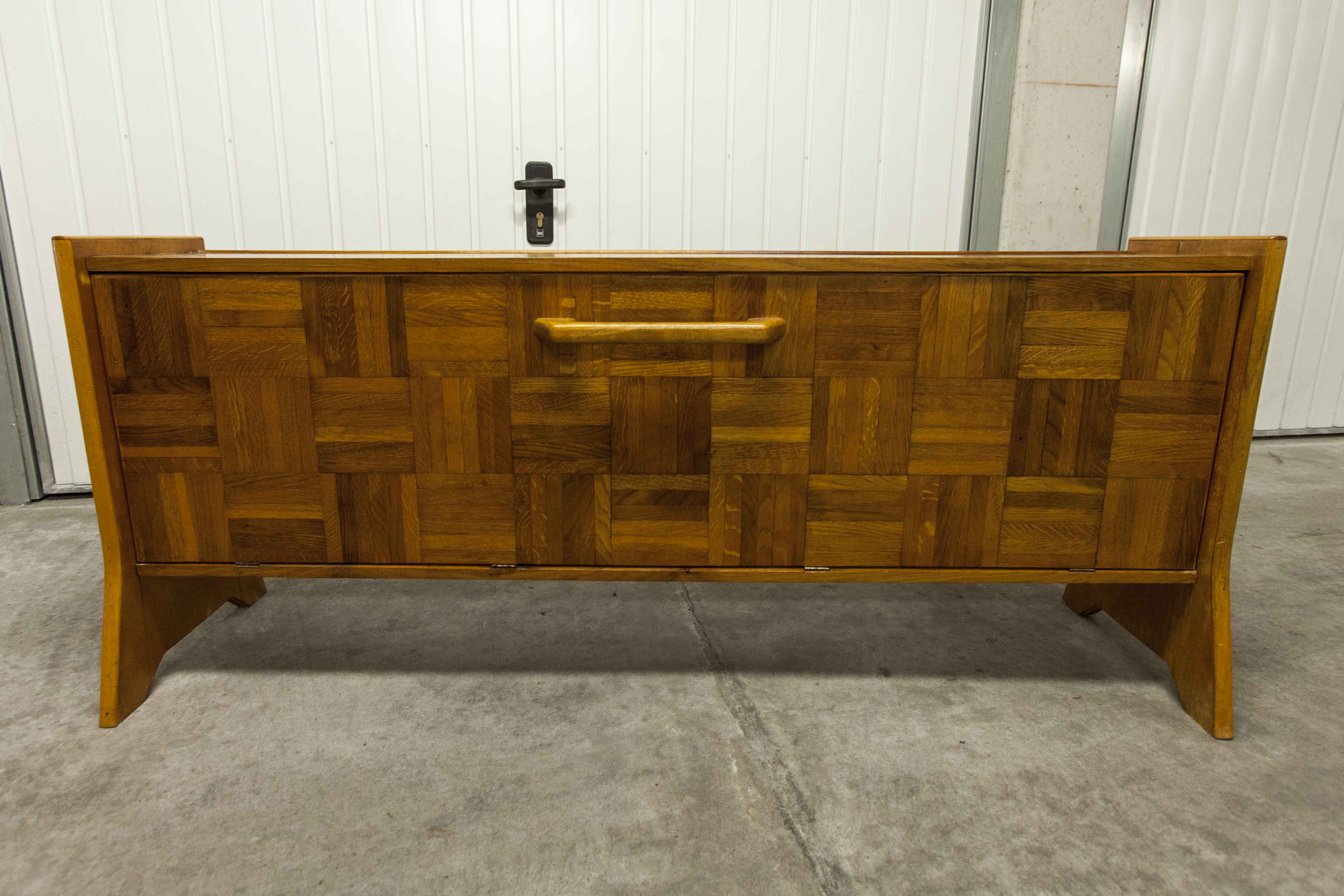 Meuble bar artisanal en bois et céramique orange 1970