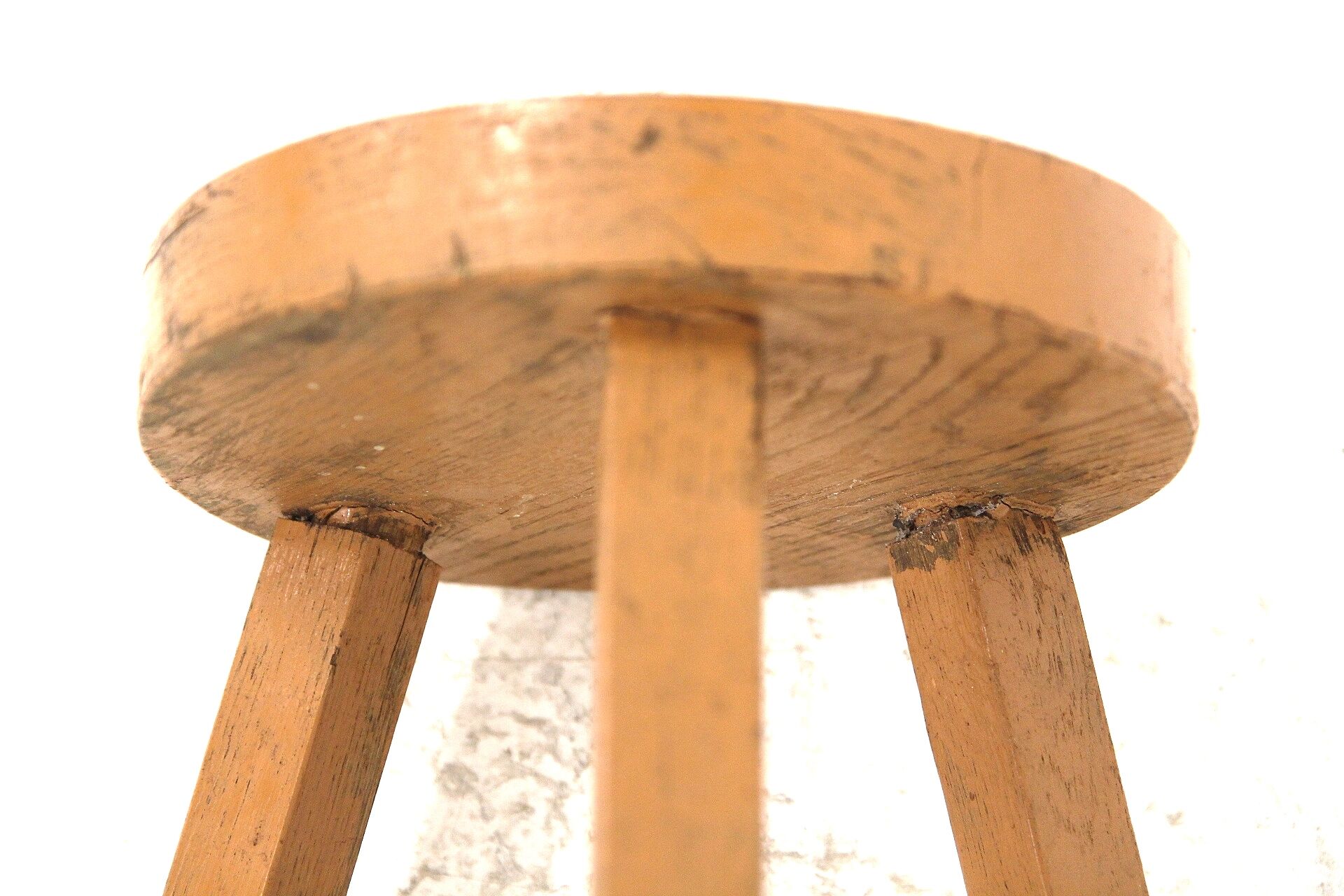 Tabouret tripode en chêne, Suède, 1920