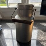 Milk pot