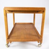Bar table with extension in oak of danish design manufactured by Hundevad Furniture in the 1960
