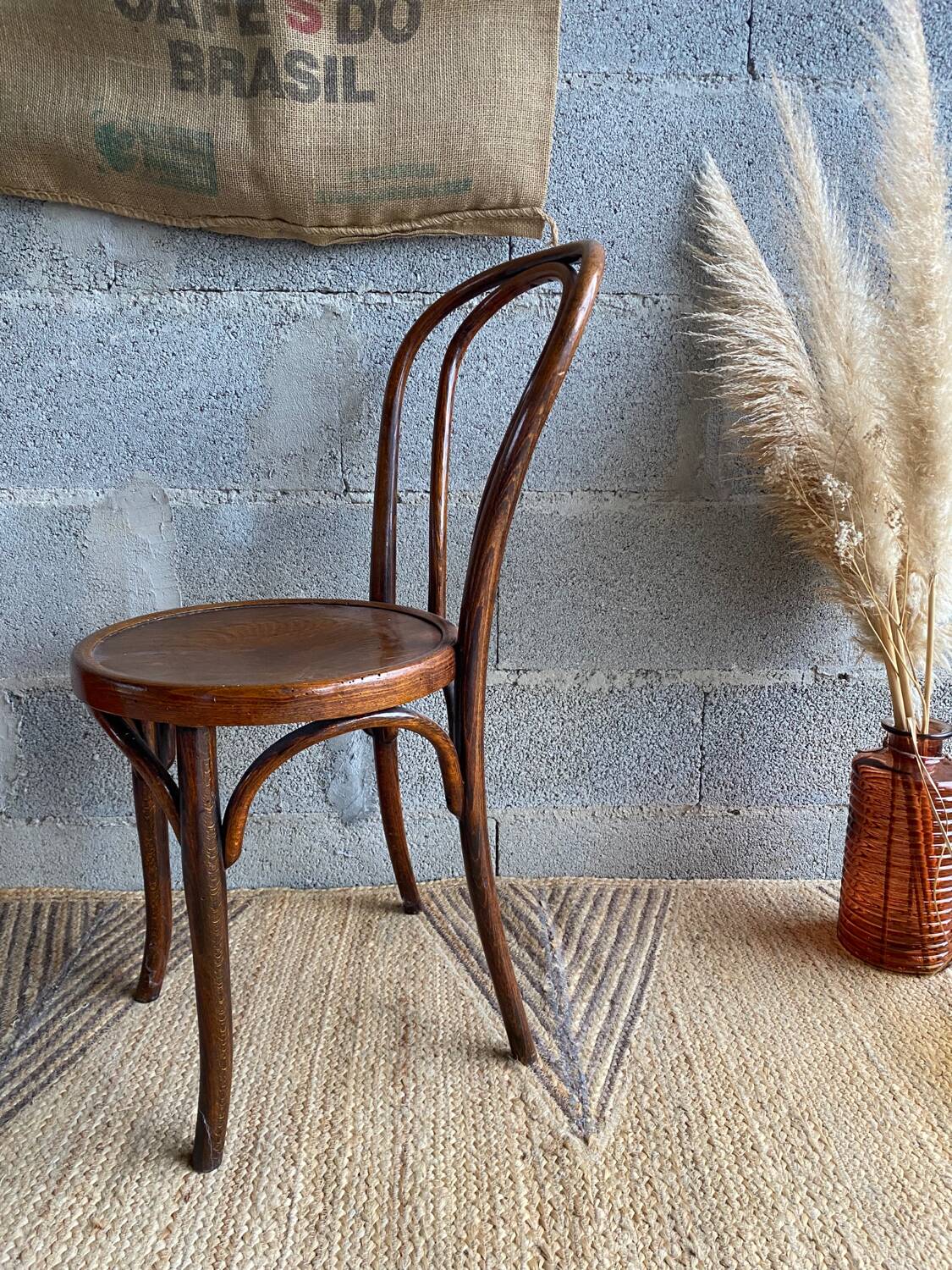 Mundus Vienna Austria curved wood bistro chair