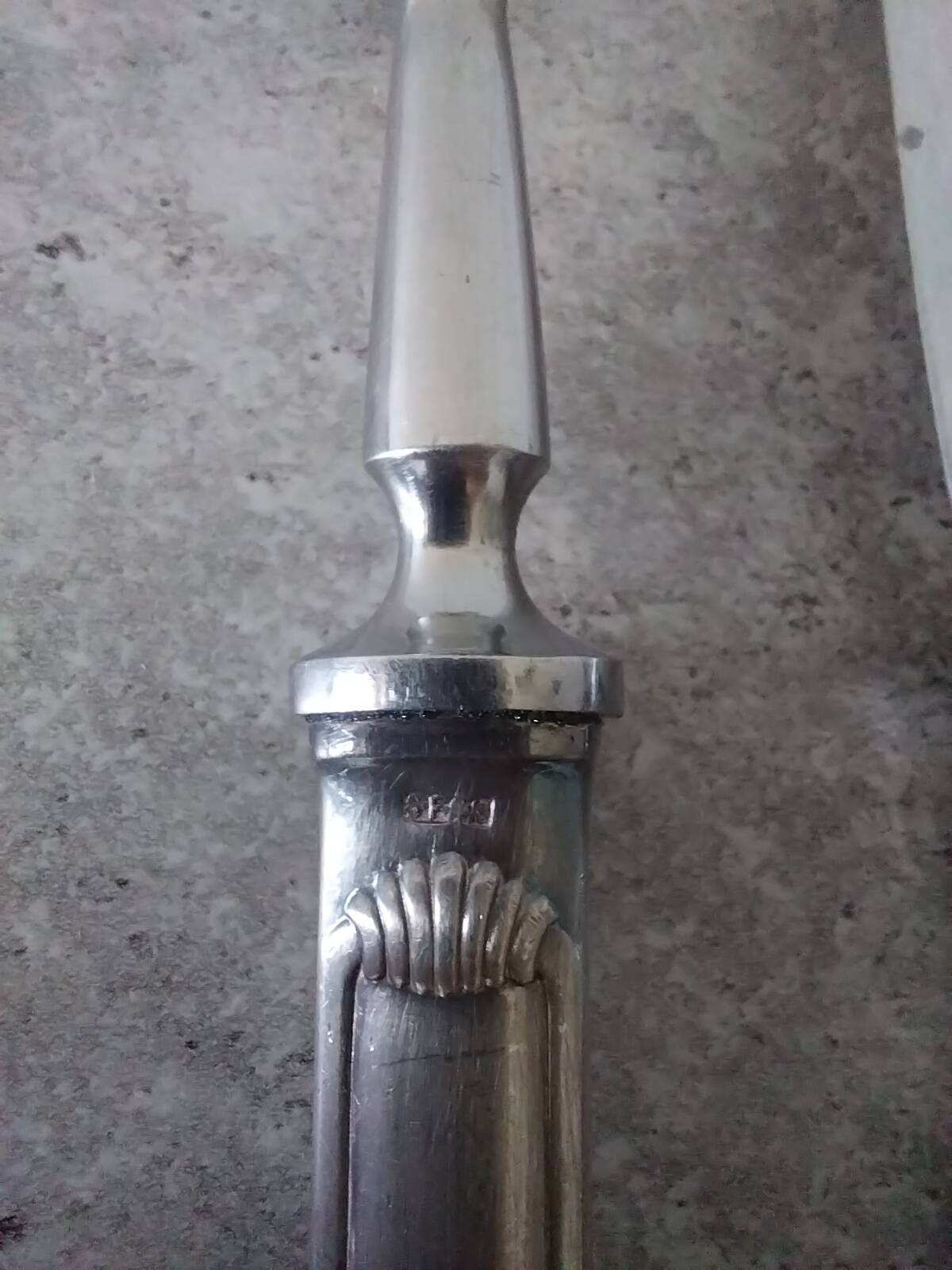 Service à découper vintage en métal argenté SFAM – Modèle Coquille