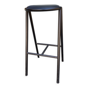Black metal bar stool
