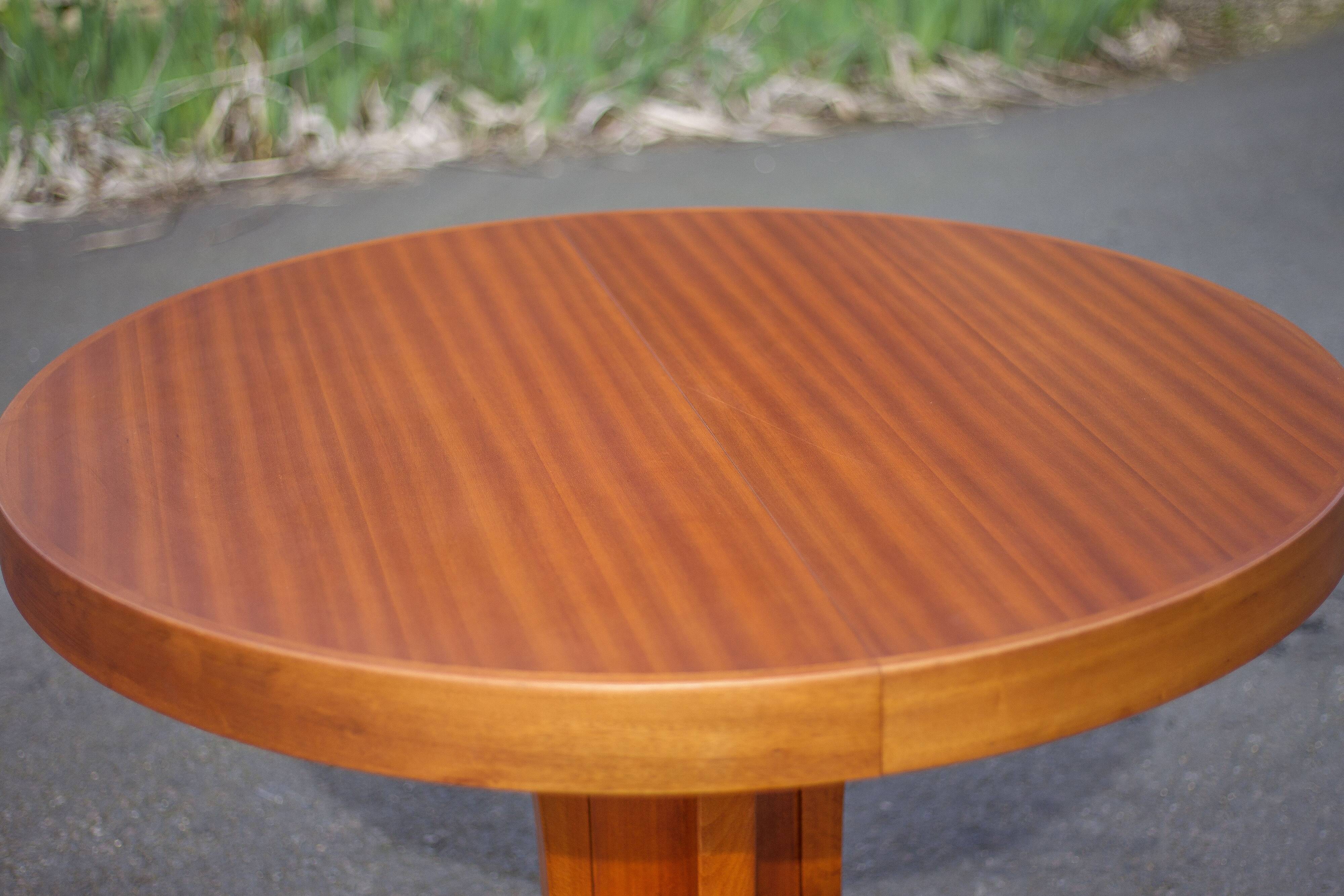 Round wooden table with 3 extensions, table with central star foot, dining table, living room table