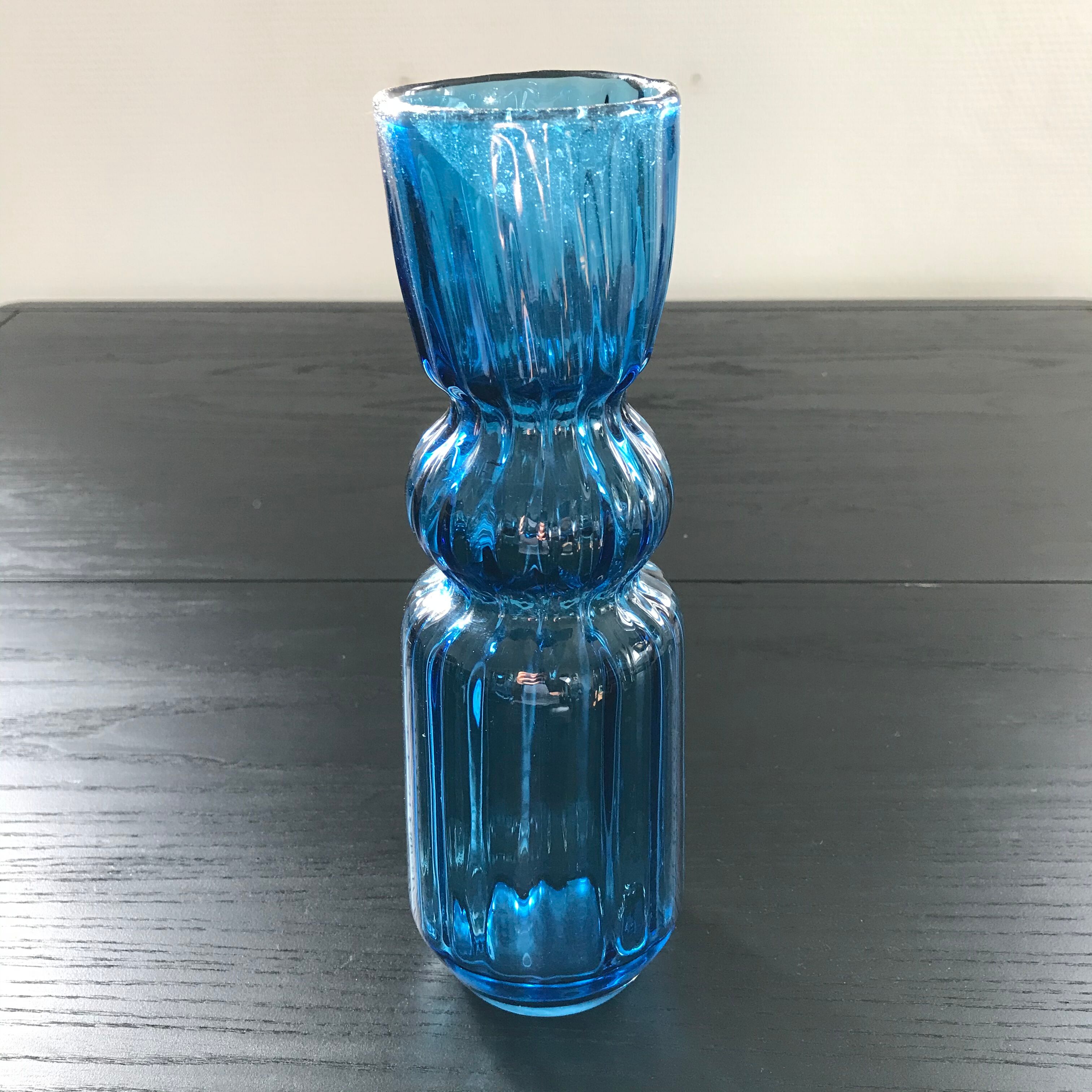 Vase scandinave bleu