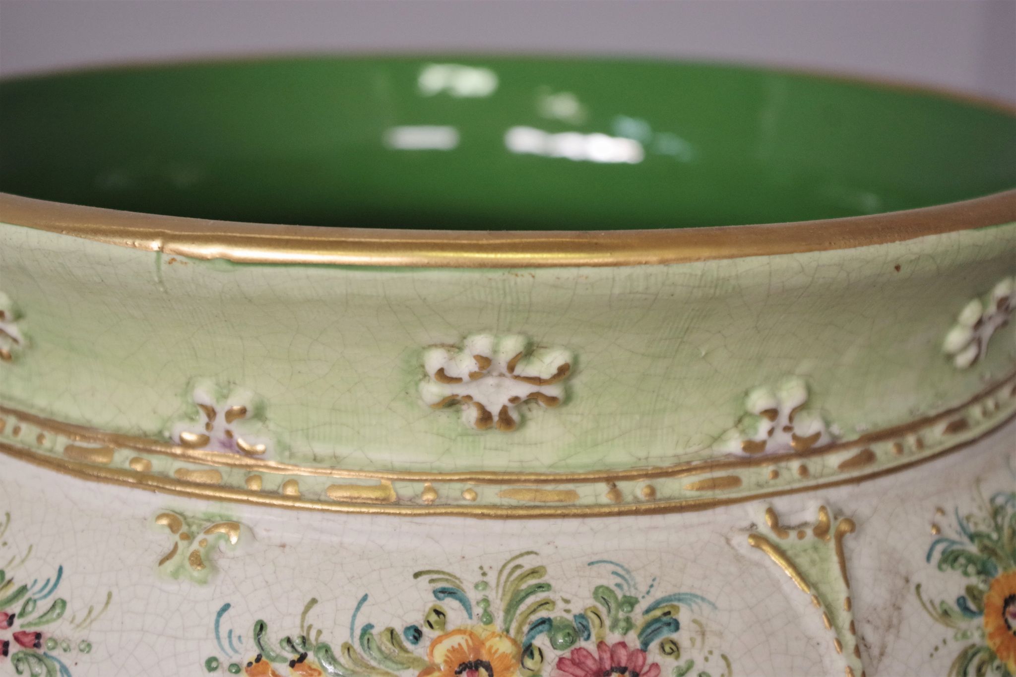 Hand-decorated G. Deruta vase, 1970s