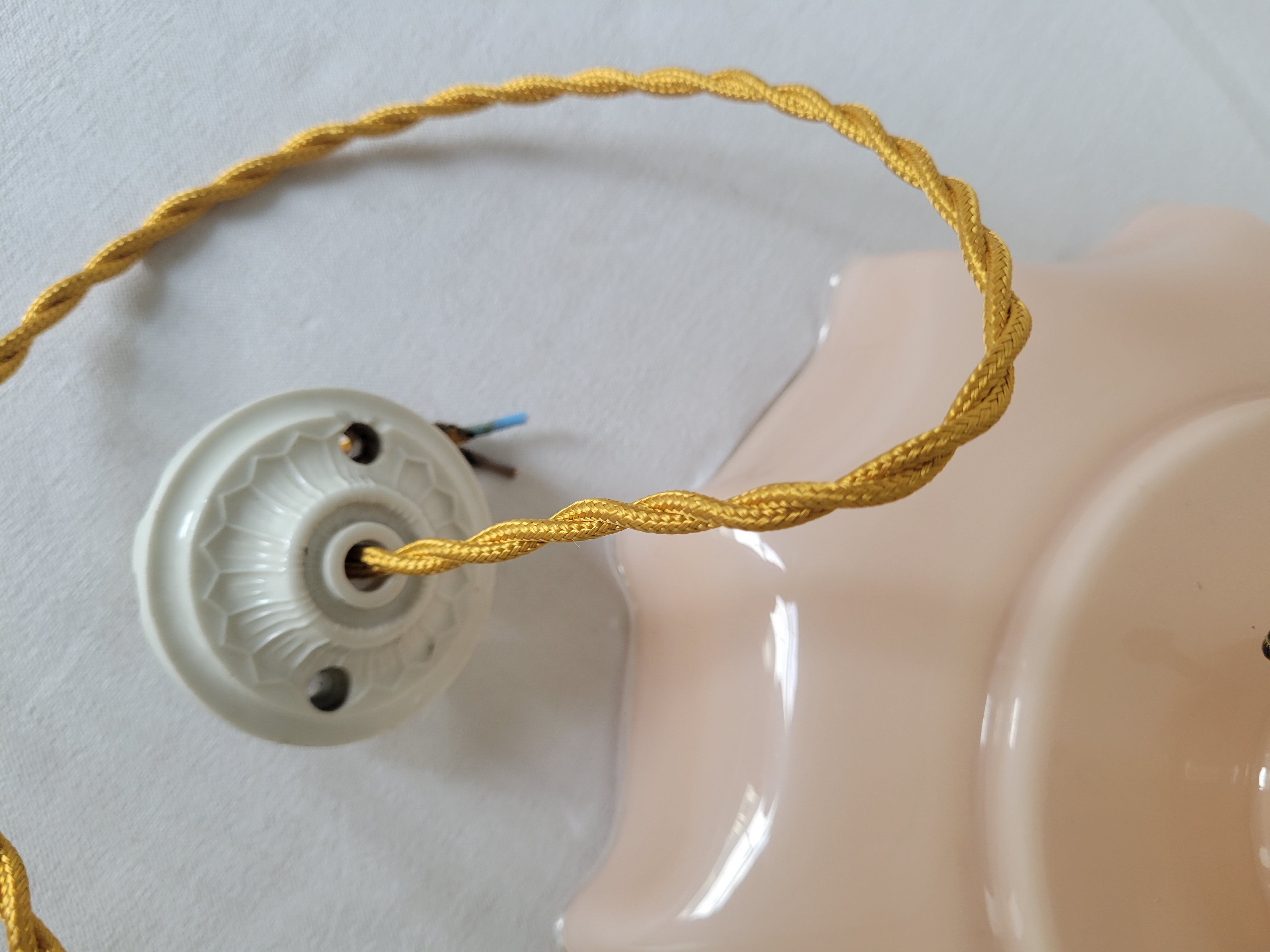 Suspension en opaline rose