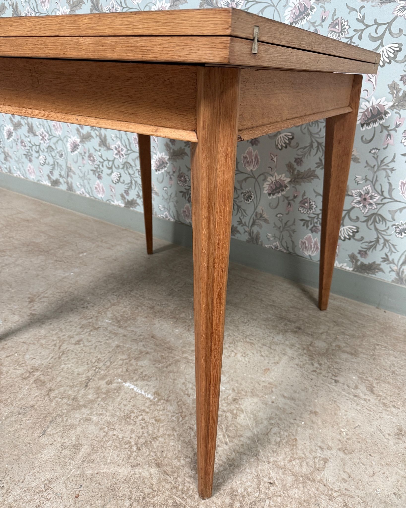 Table extensible en chêne