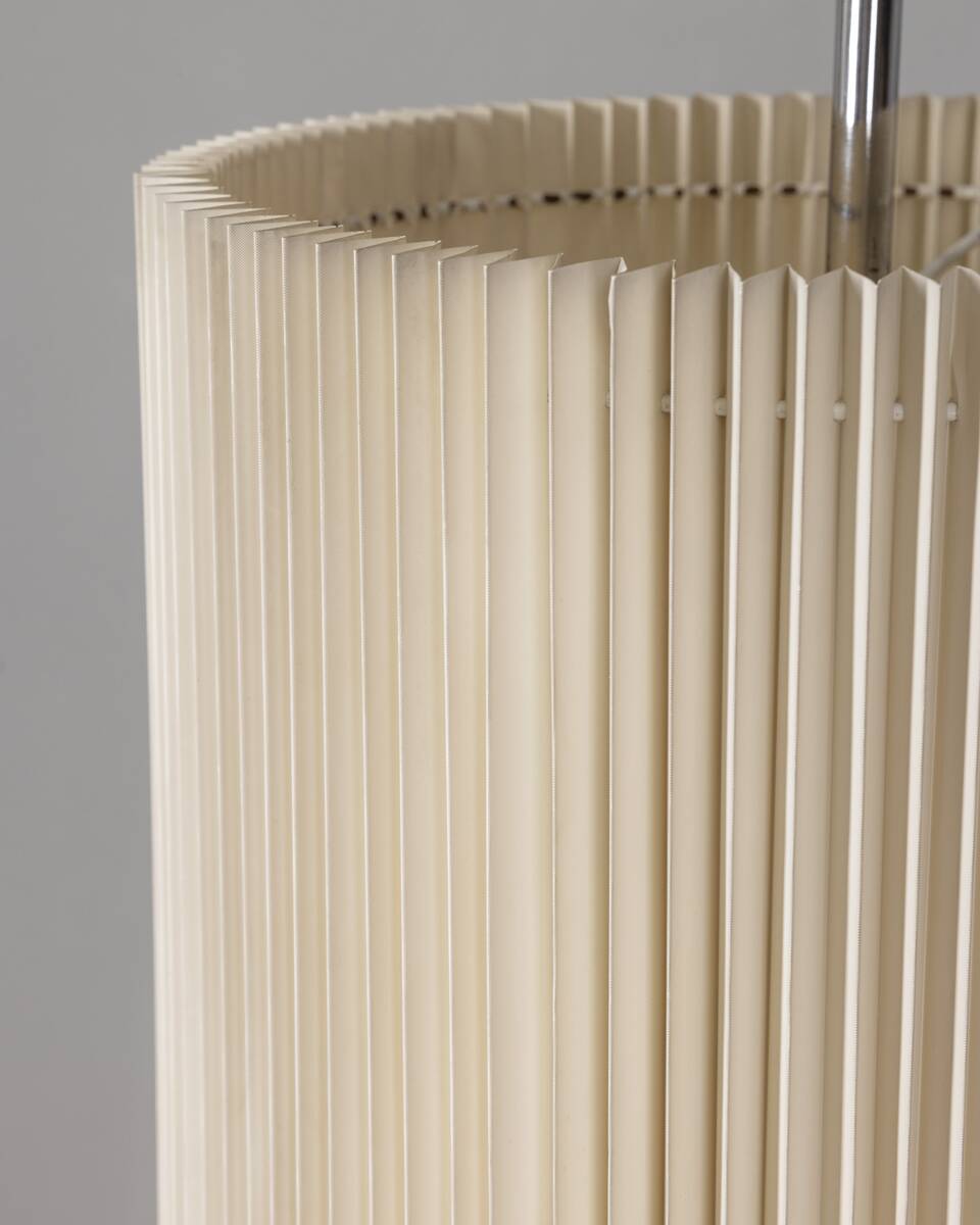 Vintage 1960s floor lamp in metal and pleated shade Italian design