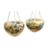 Pair of suspensions speckled glass paste