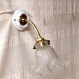 Art Deco wall sconce in porcelain, brass and crystal - early 20th century