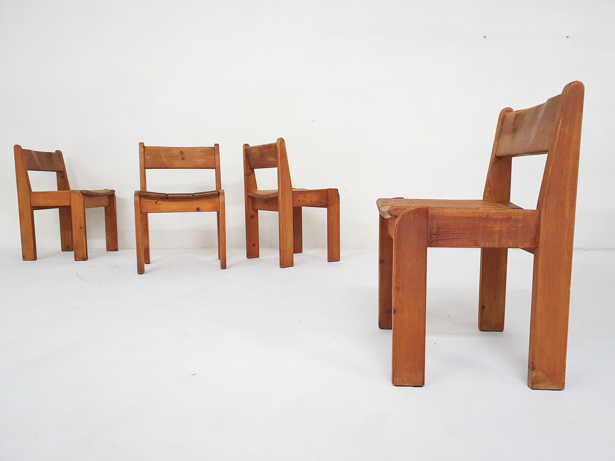 Set of four dining chairs by Ate van Apeldoorn for Houtwerk Hattem, The Netherlands 1970's