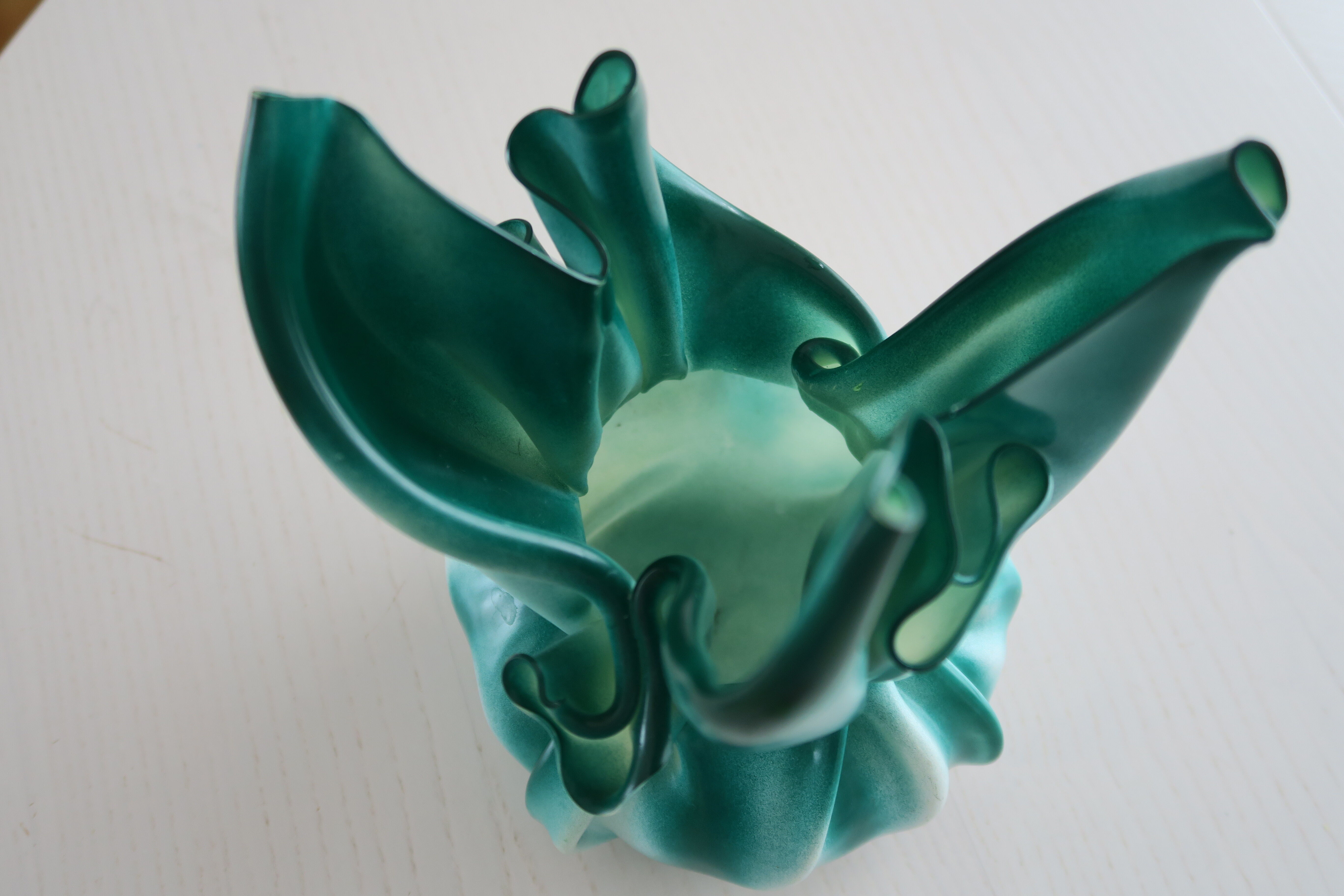 Vase vintage 1960 résine pliée Les Exclarares