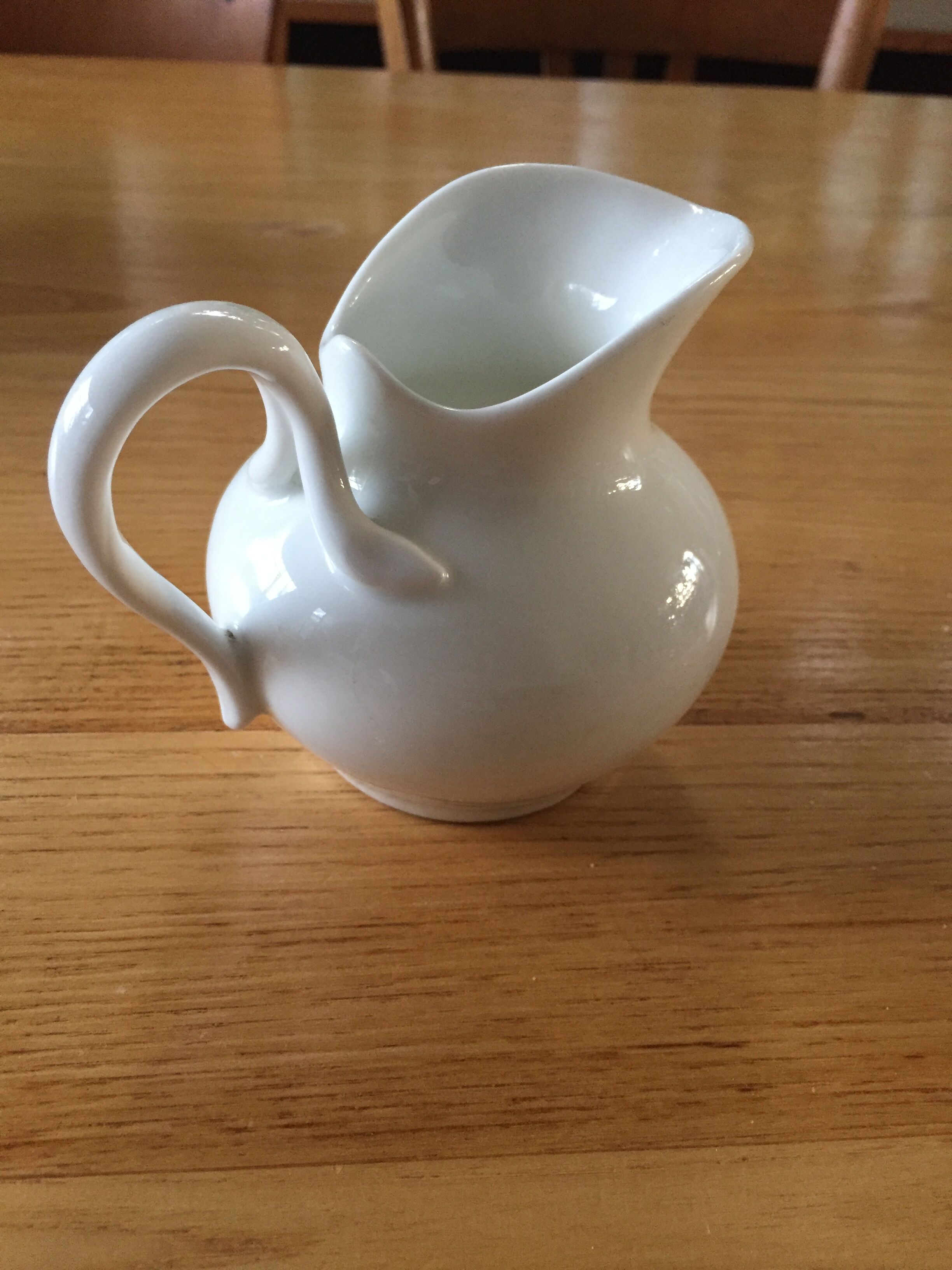 Creamer or milk jug