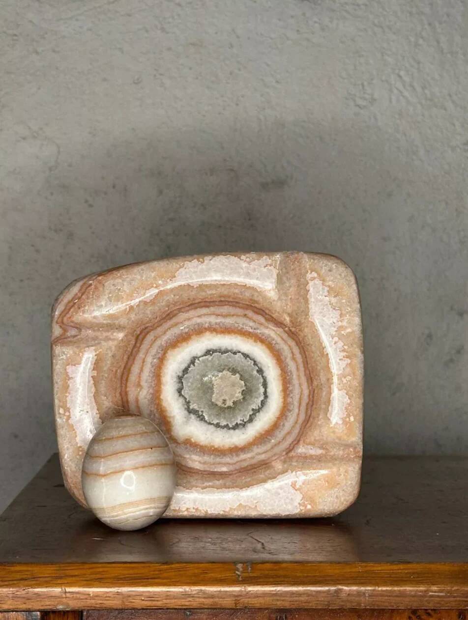 Cendrier en marbre XL avec oeuf