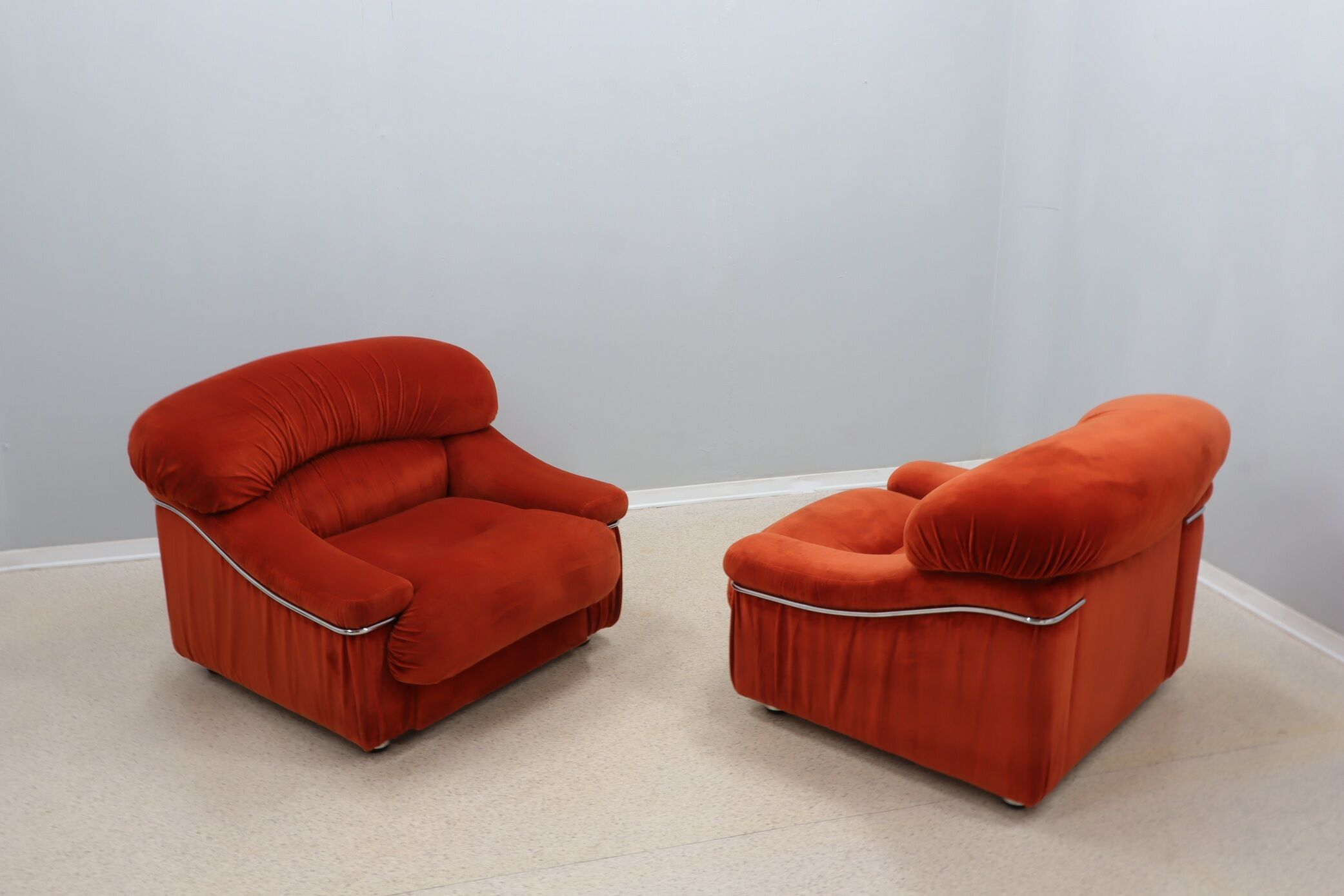 Vintage velvet armchairs Italy 1970s