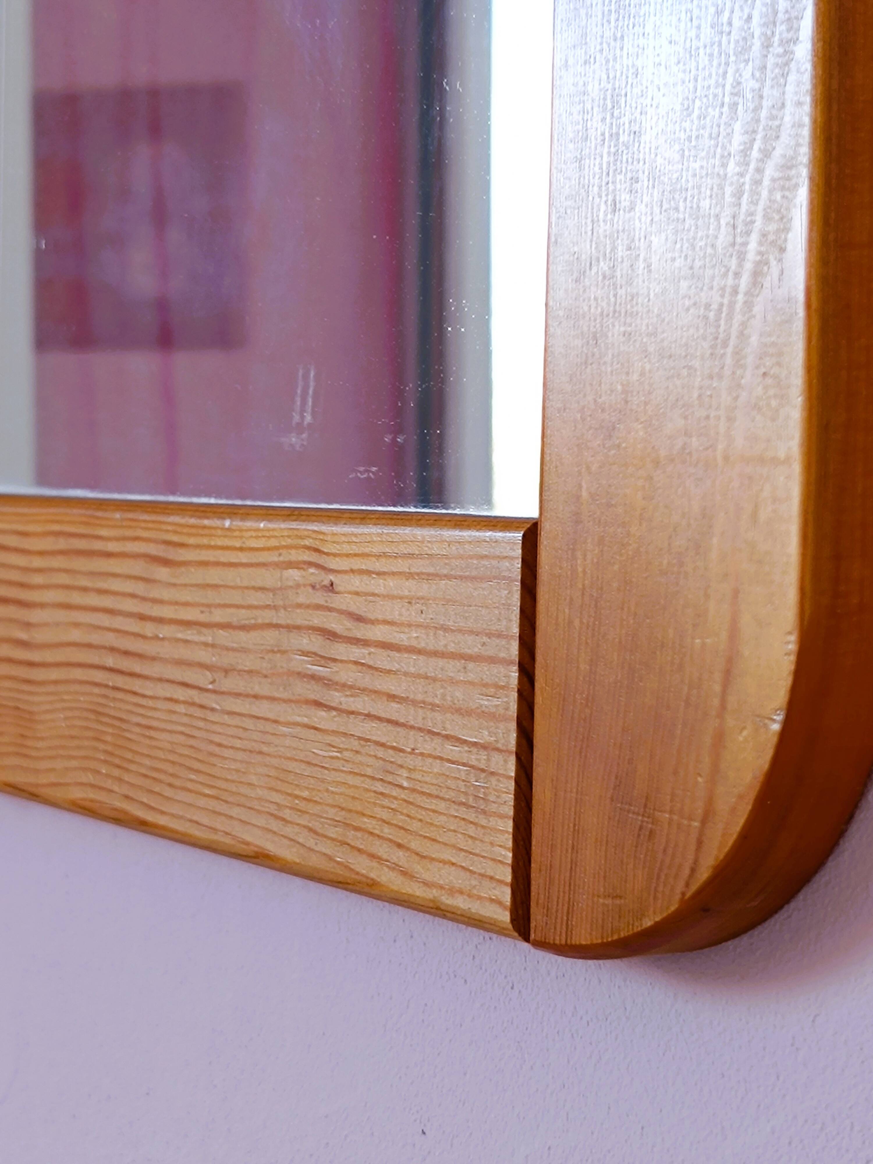 Rectangular mirror in solid pine