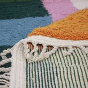Grand tapis Azilal 305×200 cm – Design géométrique coloré et abstrait, GO-967