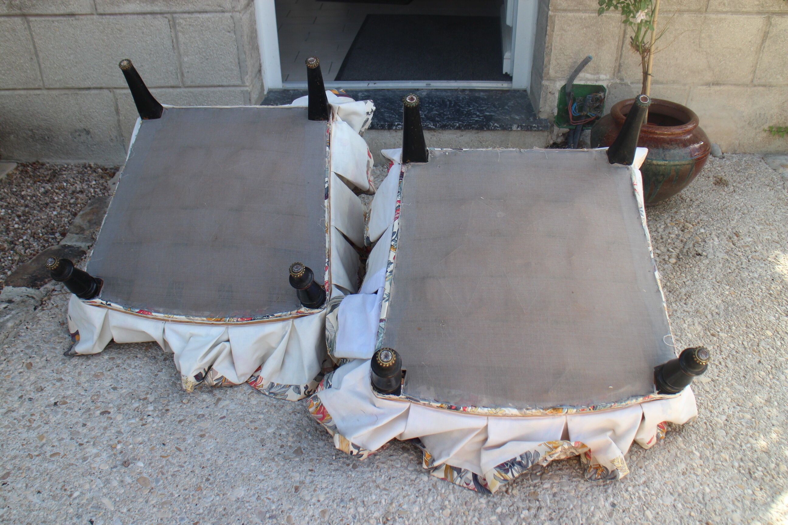 Pair of toad armchairs