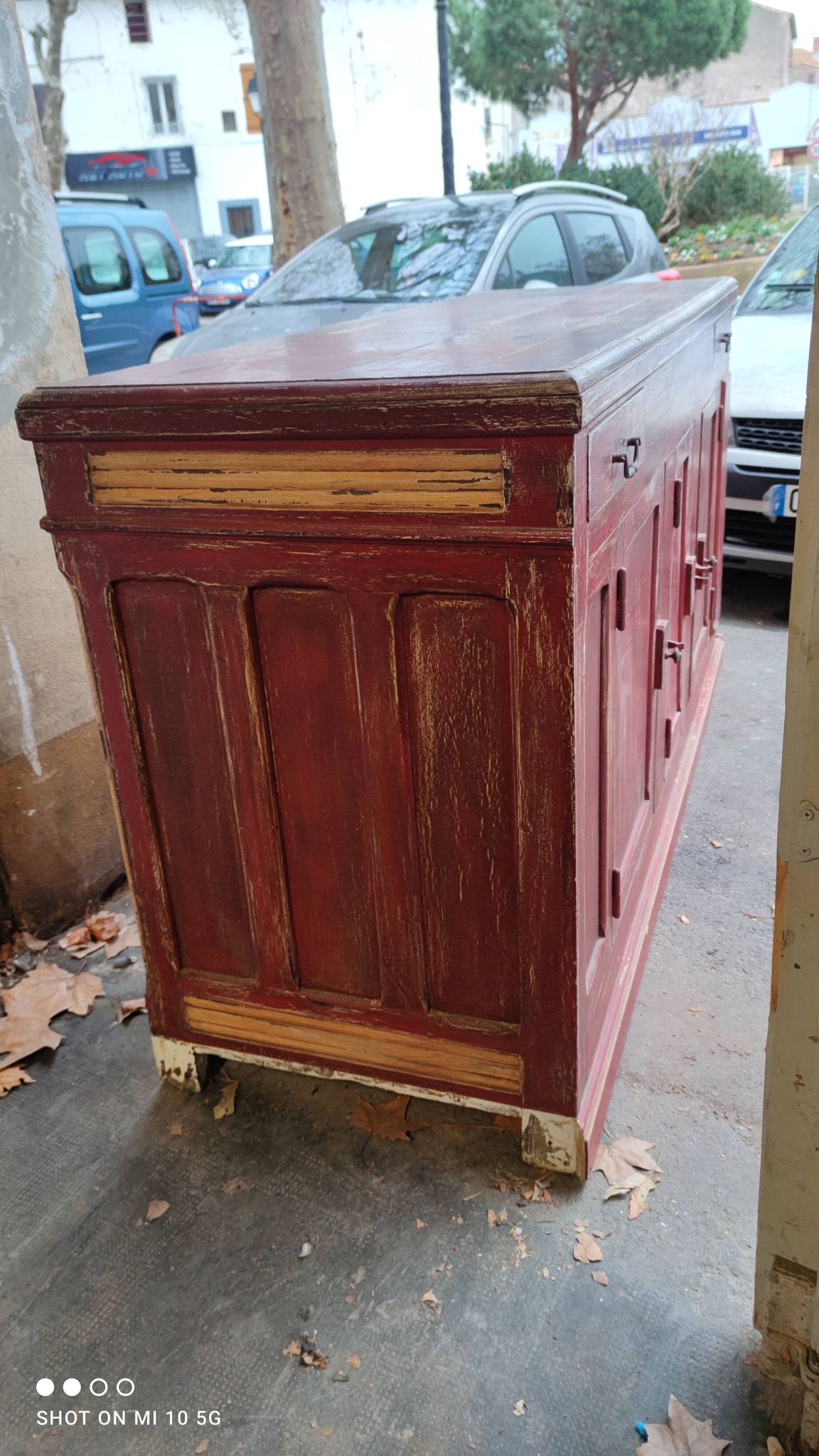 Bank oak counter patina wine lees old icehouse Henri ASSET