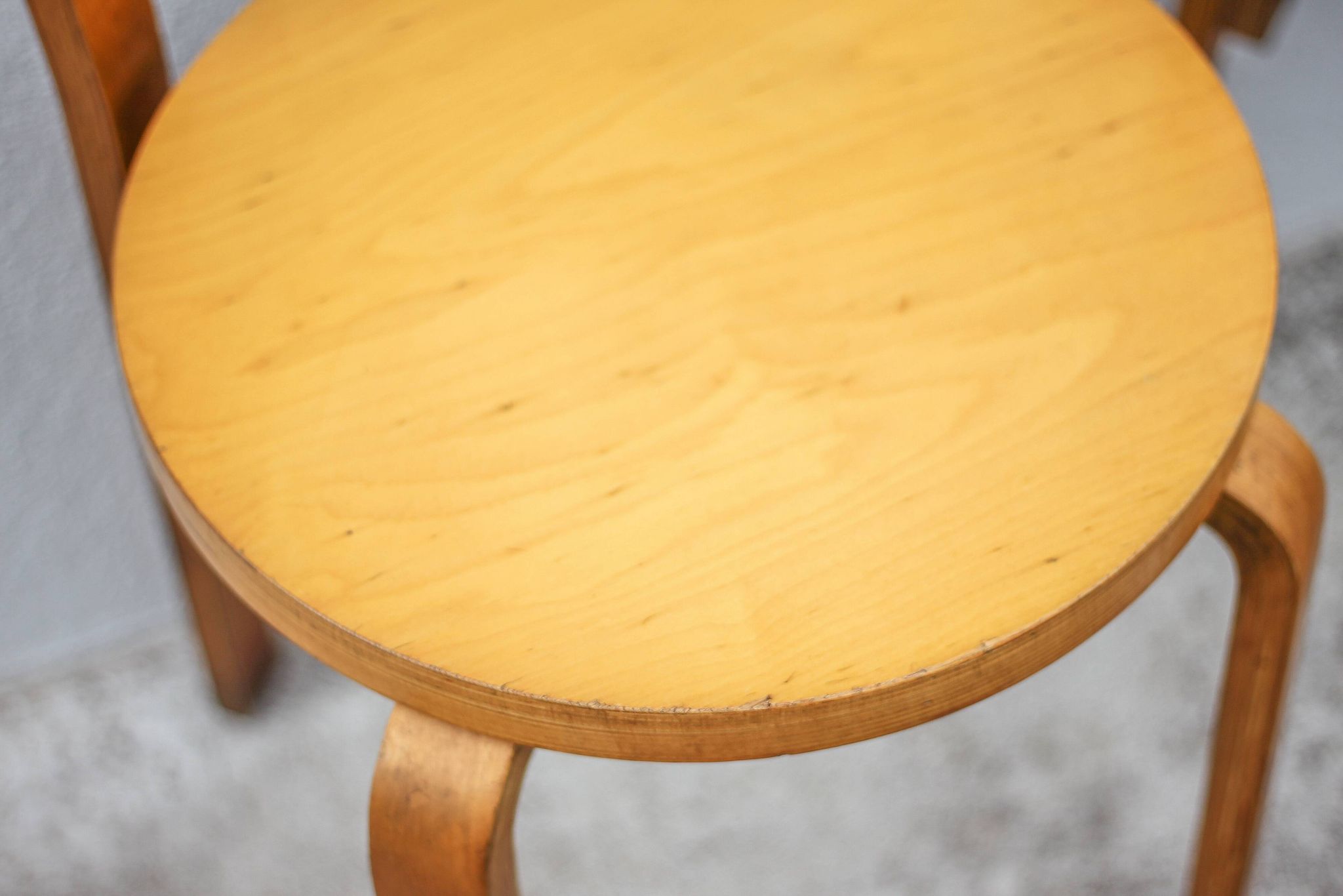 Set of 2 Alvar aalto bentwood chairs model 68, Artek Finland