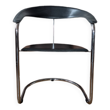 Vintage cantilever armchair in black leather & chrome – 1970s/80s