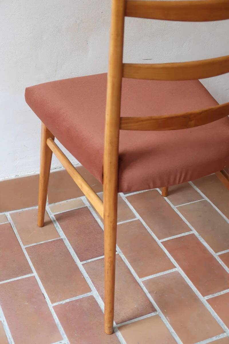 4 vintage Scandinavian chairs in light wood, 1960s.