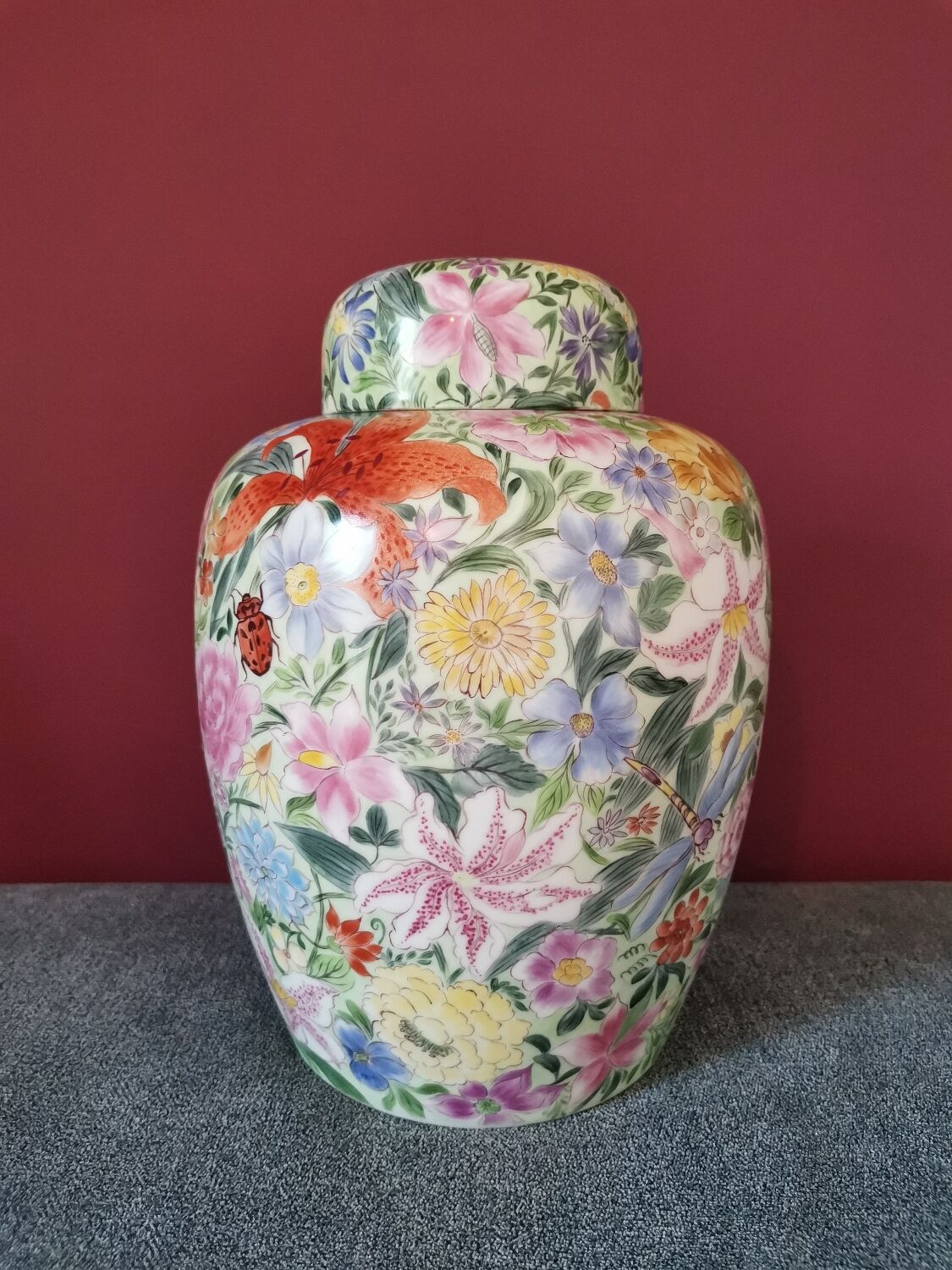 Vase jar flowers