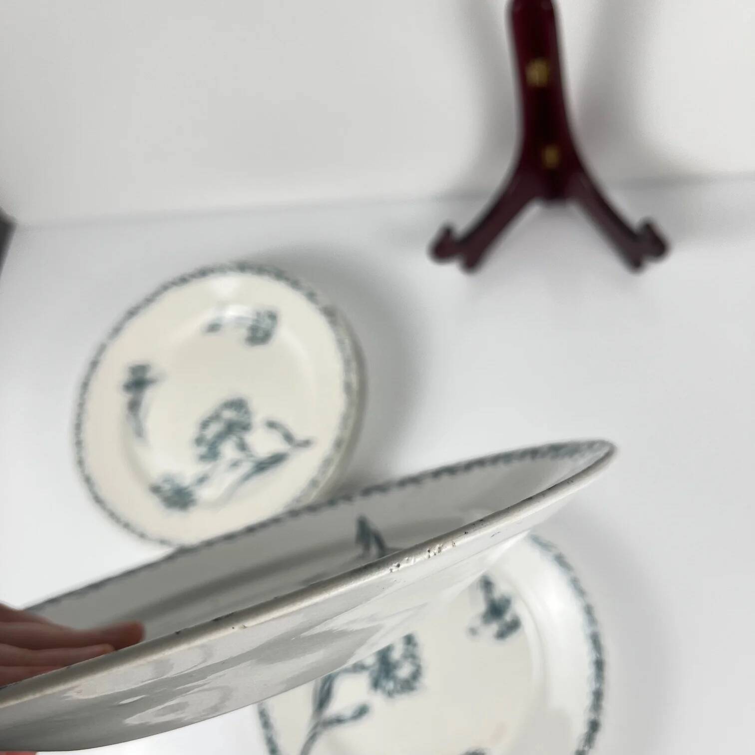 Set of 6 flat plates model "Oeillet", KG Lunéville, ironstone, 19th century