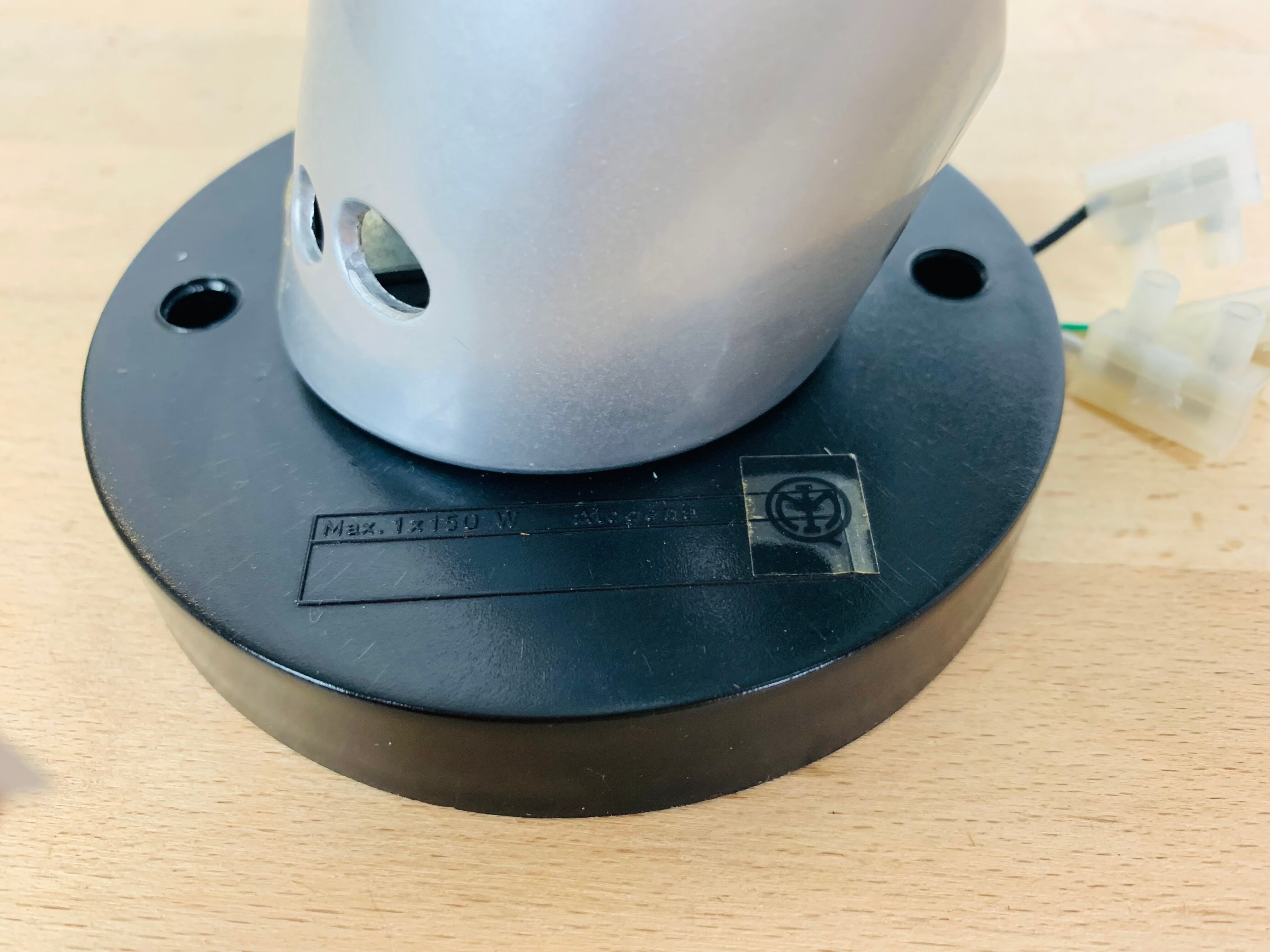 Artemide Enea wall lamp by Antonio Citterio