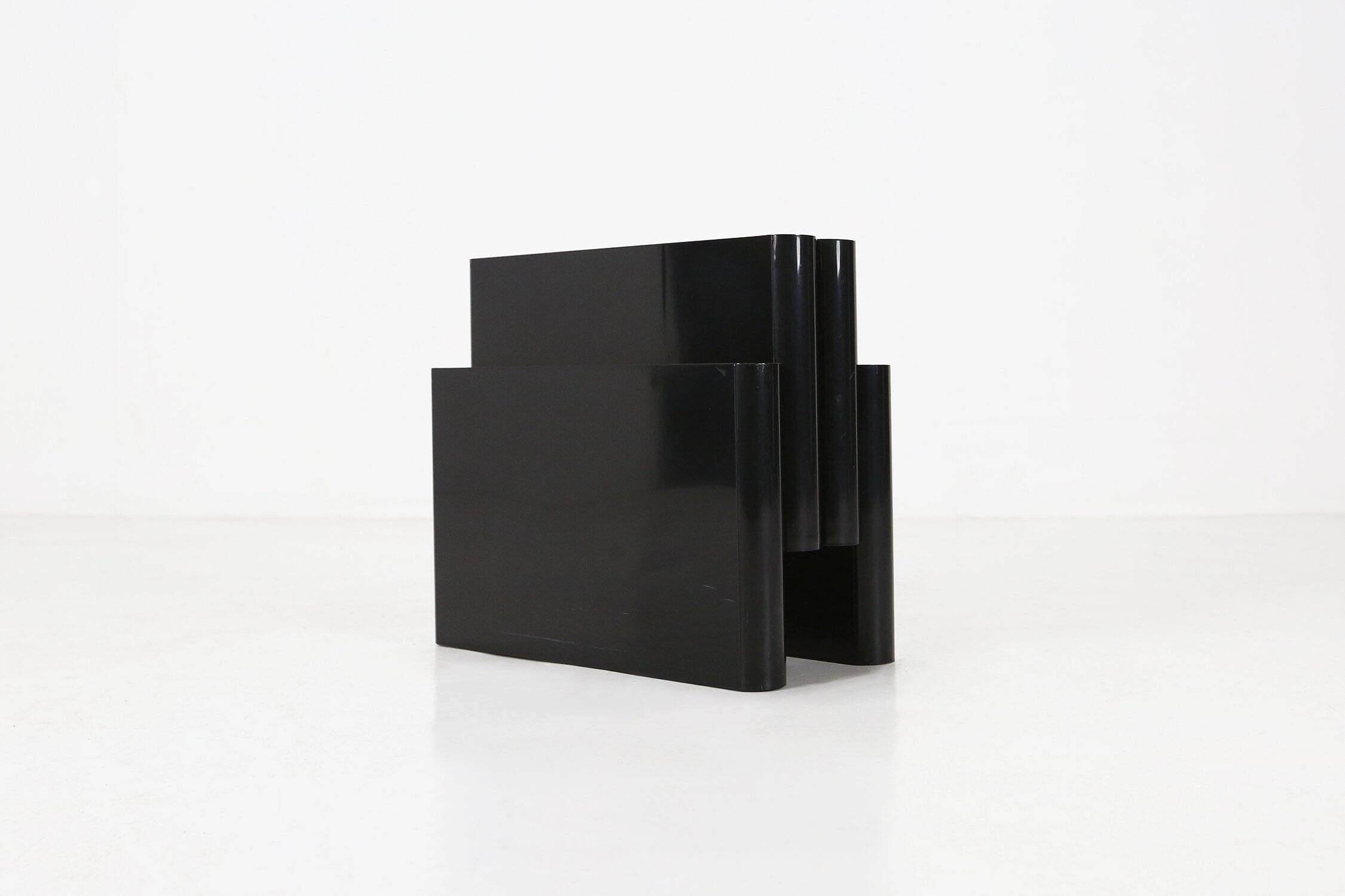 Iconic black magazine rack 4676 by Giotto Stoppino for Kartel, Italy 1970s
