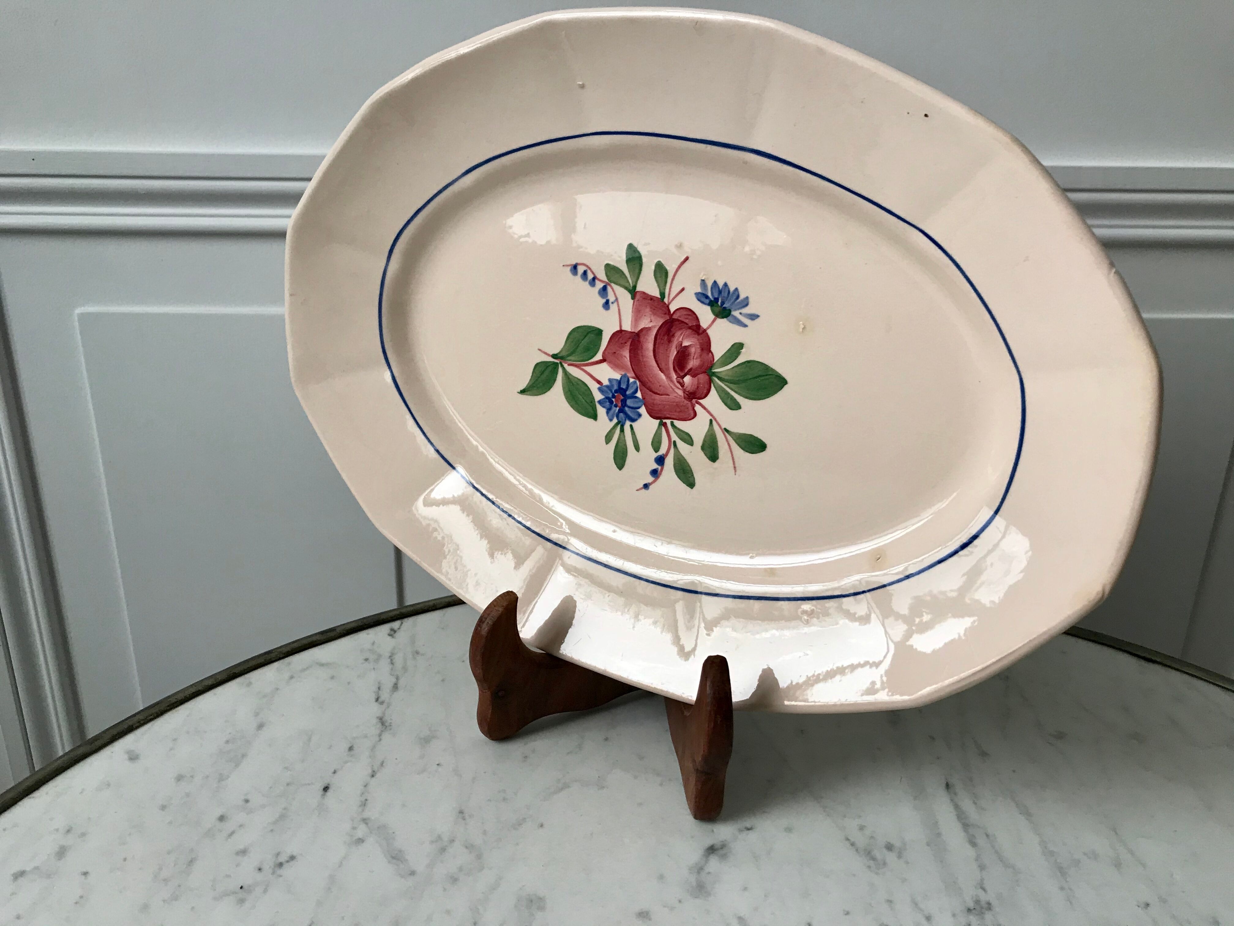Pale pink oval dish and flowers digoin sarreguemines 30s-40s